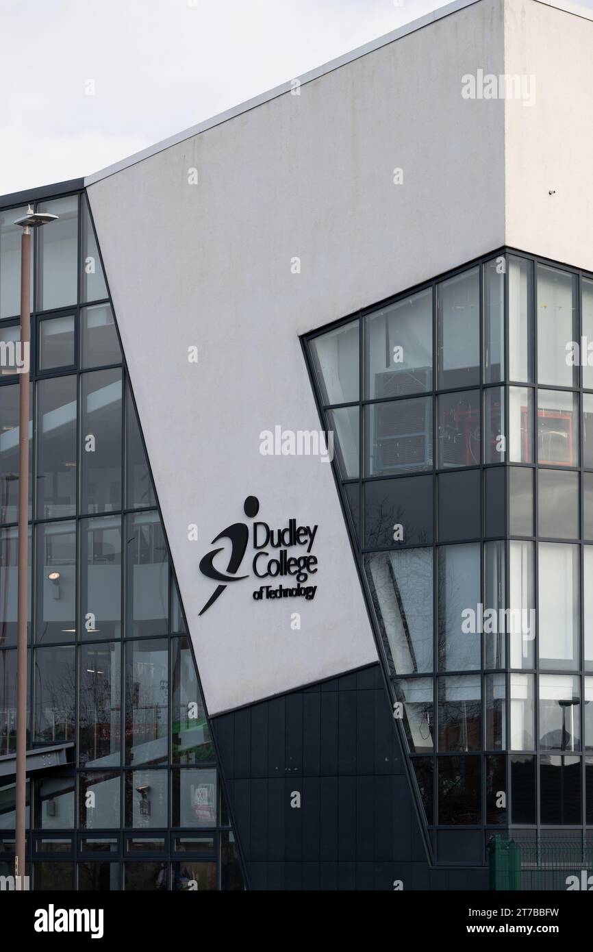 Dudley College of Technology, Brierley Hill, West Midlands, Angleterre, Royaume-Uni Banque D'Images