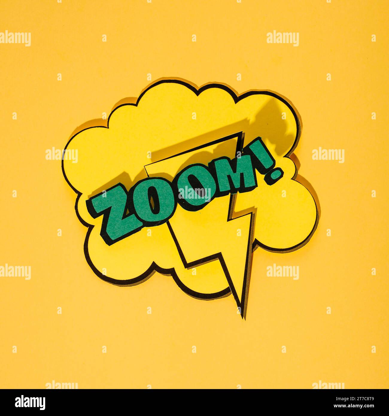 Zoom phrase dessin animé expression bulle de parole sur fond jaune Banque D'Images