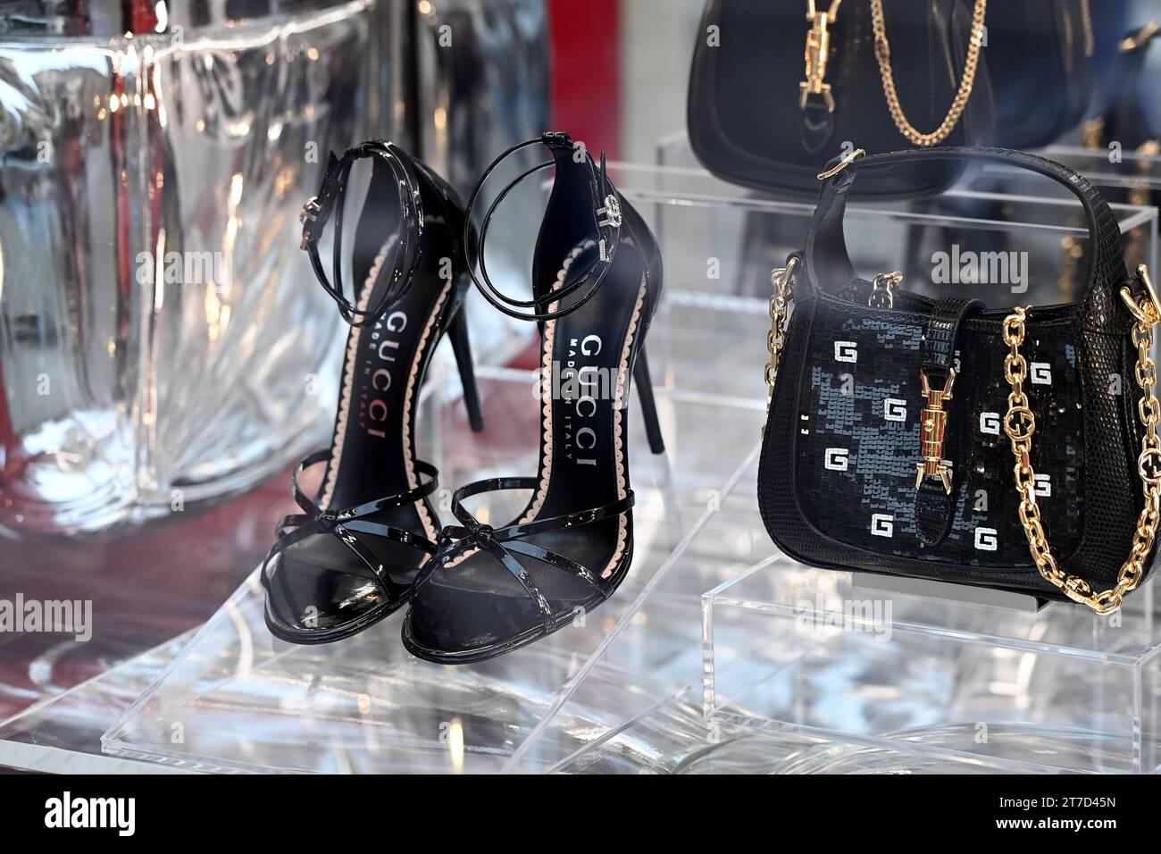 Gucci womens shoes Banque de photographies et d'images à haute résolution -  Alamy