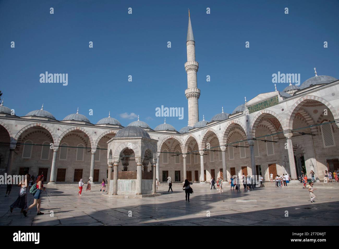Cour à la Mosquée Bleue à Istanbul Turquie Banque D'Images