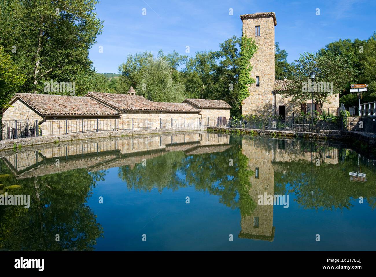 Ancien moulin. Localité de Ponte Vecchio. Pic. Montefeltro. Marche. Italie Banque D'Images