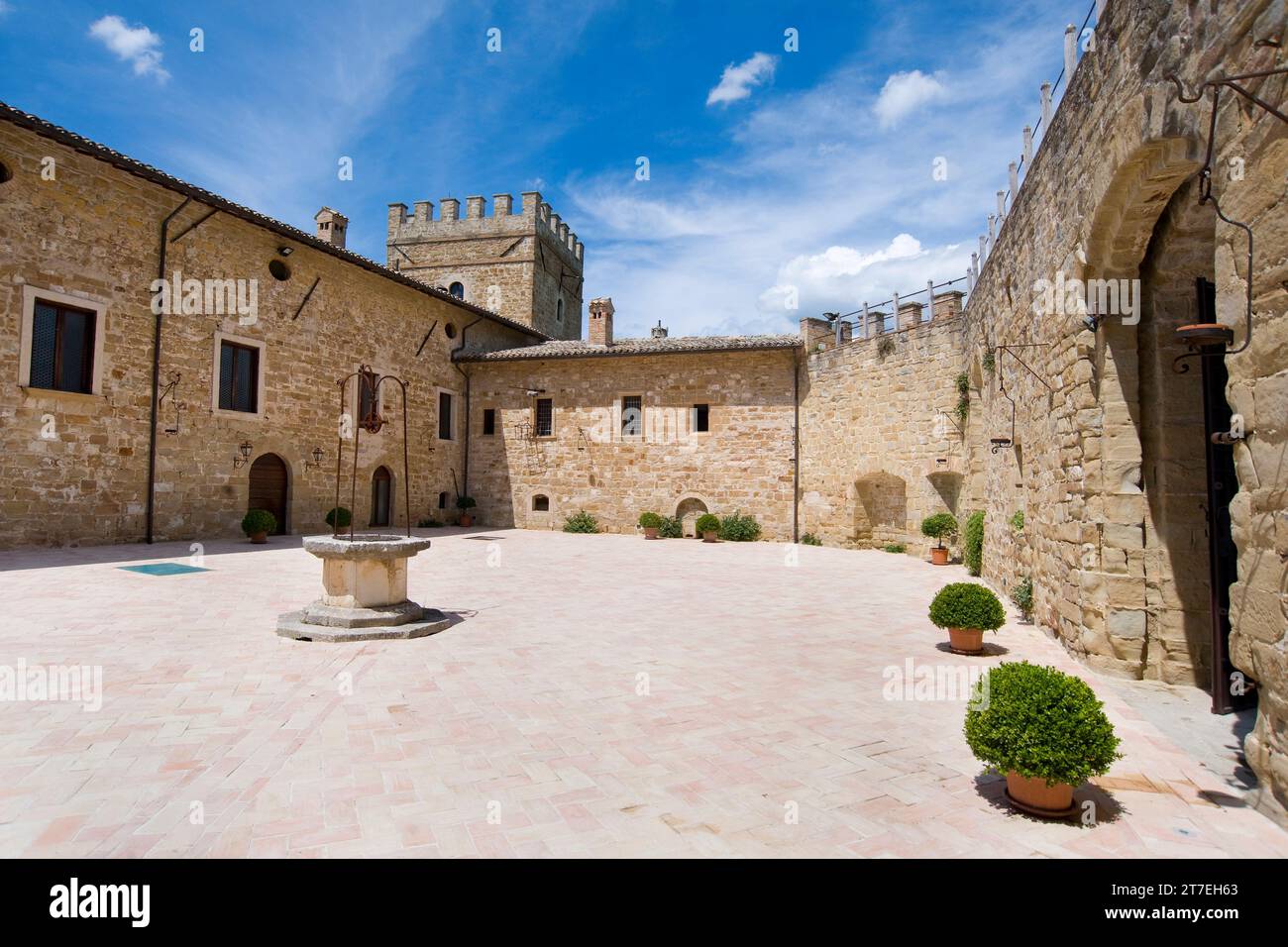 Rocca d'ajello. Vestiaire. Marche. Italie Banque D'Images