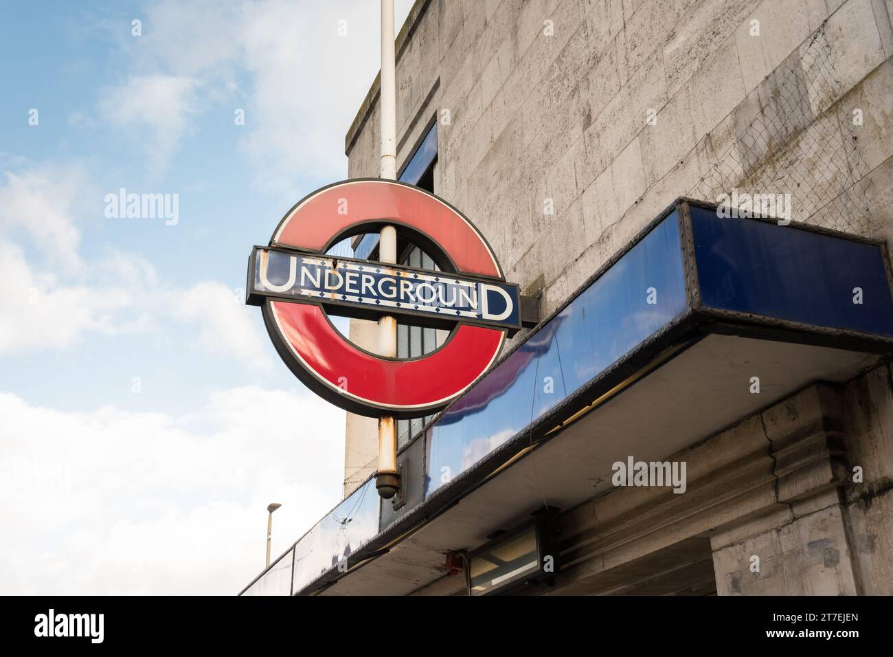Charles Holden's Balham Underground Station, Balham High Road, Balham, Londres, SW12, Angleterre, Royaume-Uni Banque D'Images