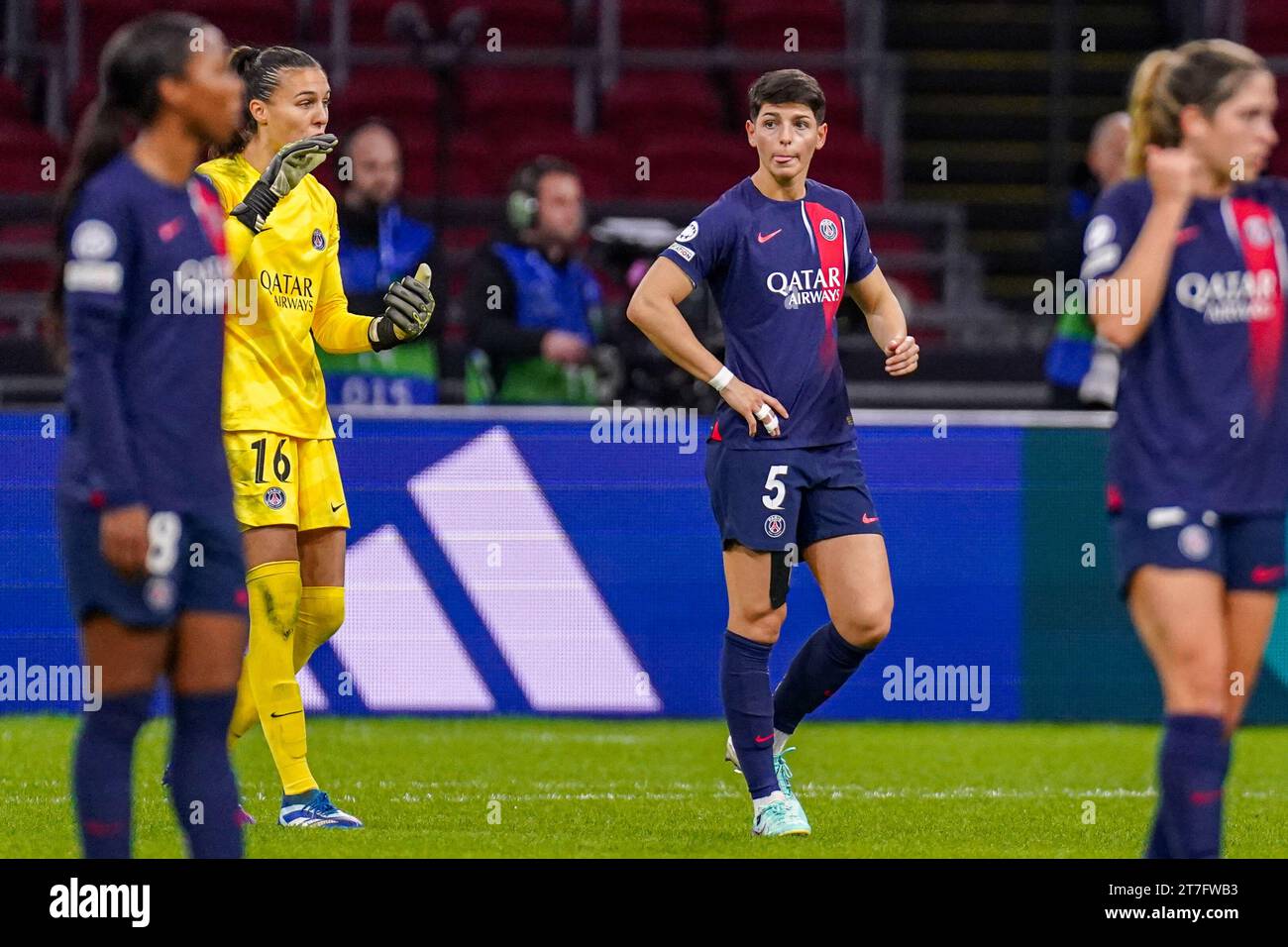 Amsterdam, pays-Bas. 15 novembre 2023. AMSTERDAM, PAYS-BAS - 15 NOVEMBRE : ELISA de Almeida du Paris Saint-Germain tire sa langue lors du match Groupe C - UEFA Women's Champions League 2023/24 entre l'AFC Ajax et le Paris Saint-Germain au Johan Cruijff Arena le 15 novembre 2023 à Amsterdam, pays-Bas. (Photo de Joris Verwijst/Orange Pictures) crédit : Orange pics BV/Alamy Live News Banque D'Images Amsterdam, pays-Bas. 15 novembre 2023. AMSTERDAM, PAYS-BAS - 15 NOVEMBRE : ELISA de Almeida du Paris Saint-Germain tire sa langue lors du match Groupe C - UEFA Women's Champions League 2023/24 entre l'AFC Ajax et le Paris Saint-Germain au Johan Cruijff Arena le 15 novembre 2023 à Amsterdam, pays-Bas. (Photo de Joris Verwijst/Orange Pictures) crédit : Orange pics BV/Alamy Live News Banque D'Images