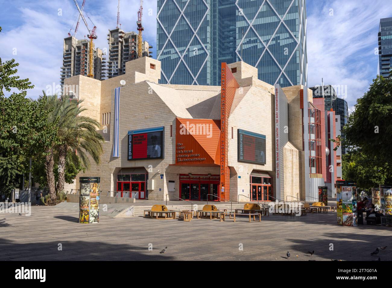 Cinemateque Building, tel-Aviv Israël 11 novembre 2023 ; activités culturelles et projection de films artistiques Banque D'Images