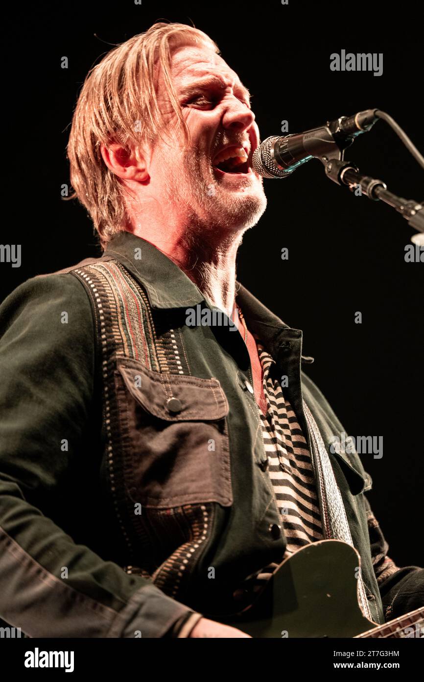 Londres, Royaume-Uni, 15/11/2023, le groupe de rock Queens of the Stone Age se produit à l'O2, Londres lors de leur tournée The End is Nero.Credit:John Barry/ Alamy Live news Banque D'Images Londres, Royaume-Uni, 15/11/2023, le groupe de rock Queens of the Stone Age se produit à l'O2, Londres lors de leur tournée The End is Nero.Credit:John Barry/ Alamy Live news Banque D'Images