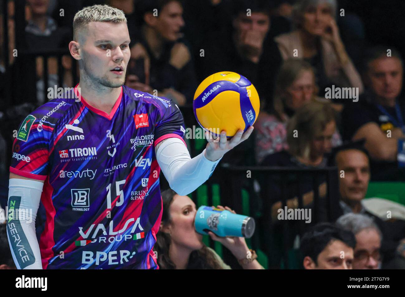 Modène, Italie. 15 novembre 2023. Uladzislau Davyskiba à Palapanini pendant le match Superlega volley Valsa Group Valsa Group Modena entre Pallavolo Padova Credit : Independent photo Agency/Alamy Live News Banque D'Images