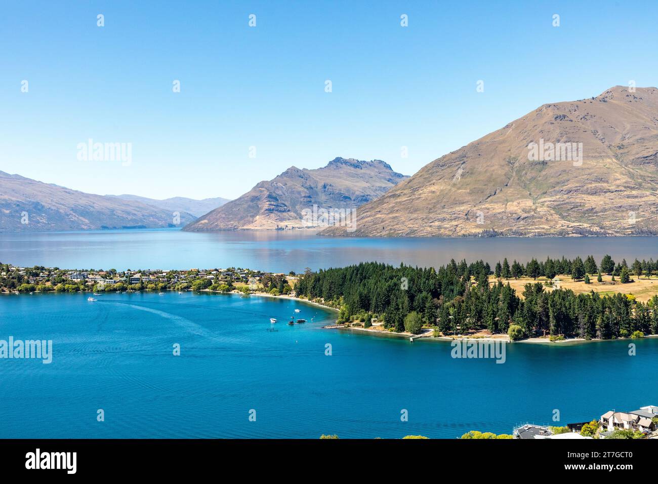 Queenstown (Māori : Tāhuna?) est une station balnéaire d'Otago dans le sud-ouest de l'île du Sud de la Nouvelle-Zélande. La ville est construite autour d'une crique appelée Queenst Banque D'Images