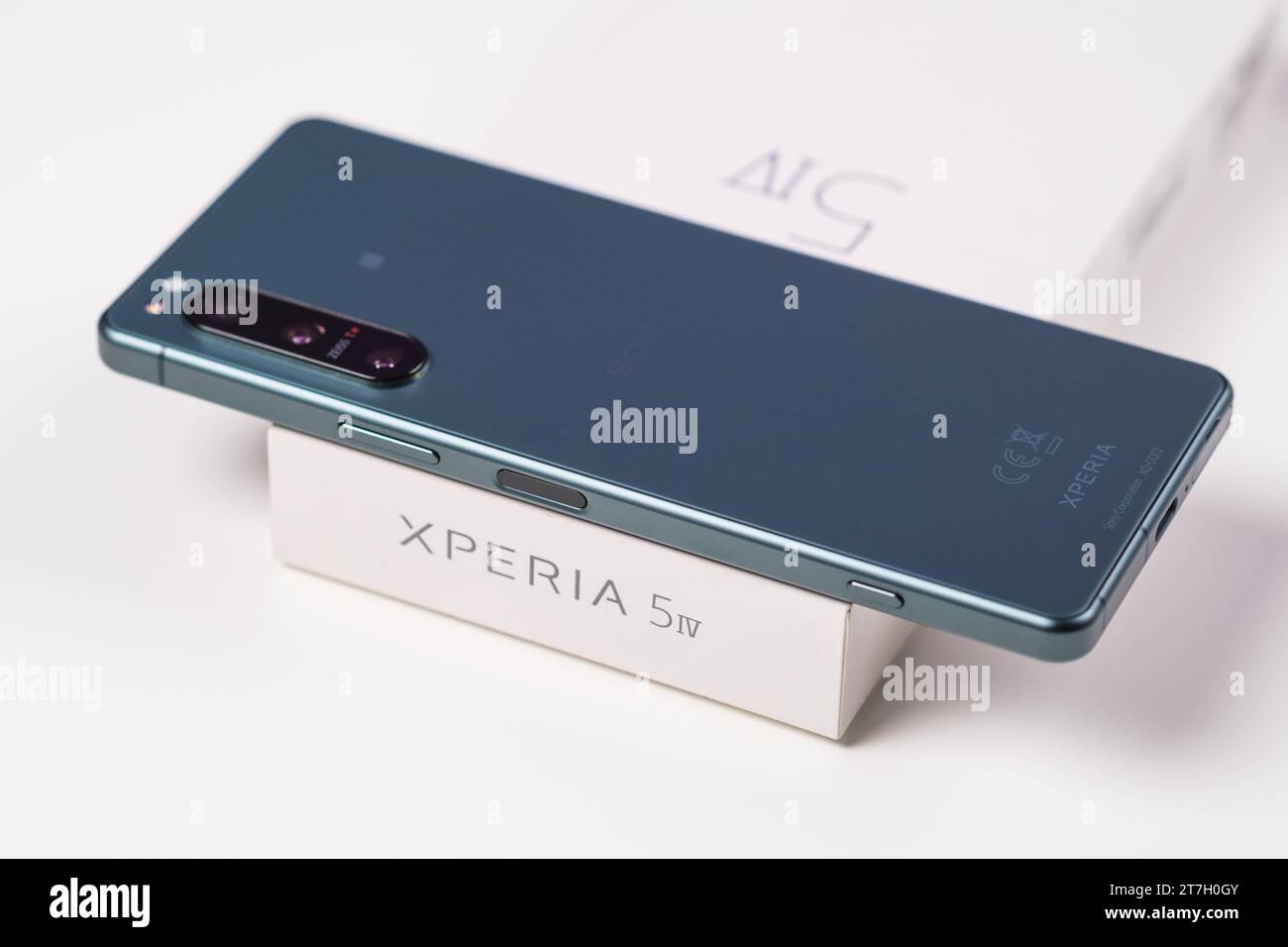 HCMC, VN - novembre 2023. Sony Xperia V pour un usage éditorial Banque D'Images