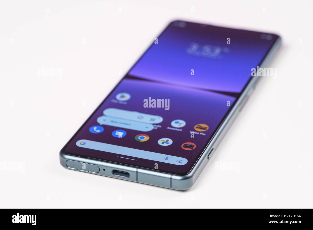 HCMC, VN - novembre 2023. Sony Xperia V pour un usage éditorial Banque D'Images