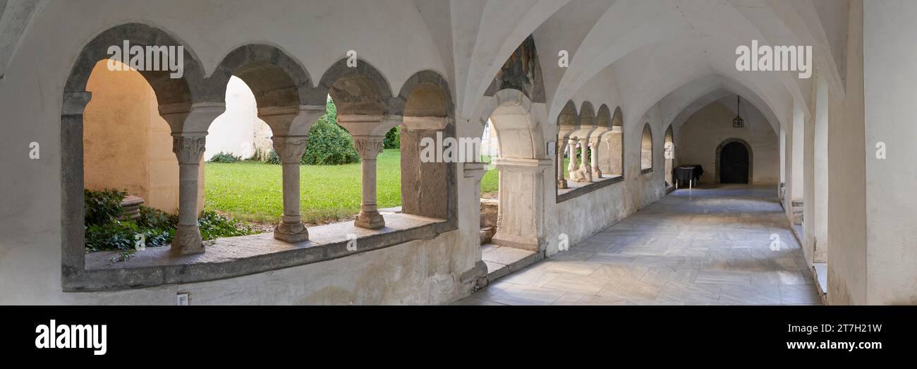 Cloître de Millstatt dans l'ancien monastère bénédictin, Millstatt, Carinthie, Autriche Banque D'Images