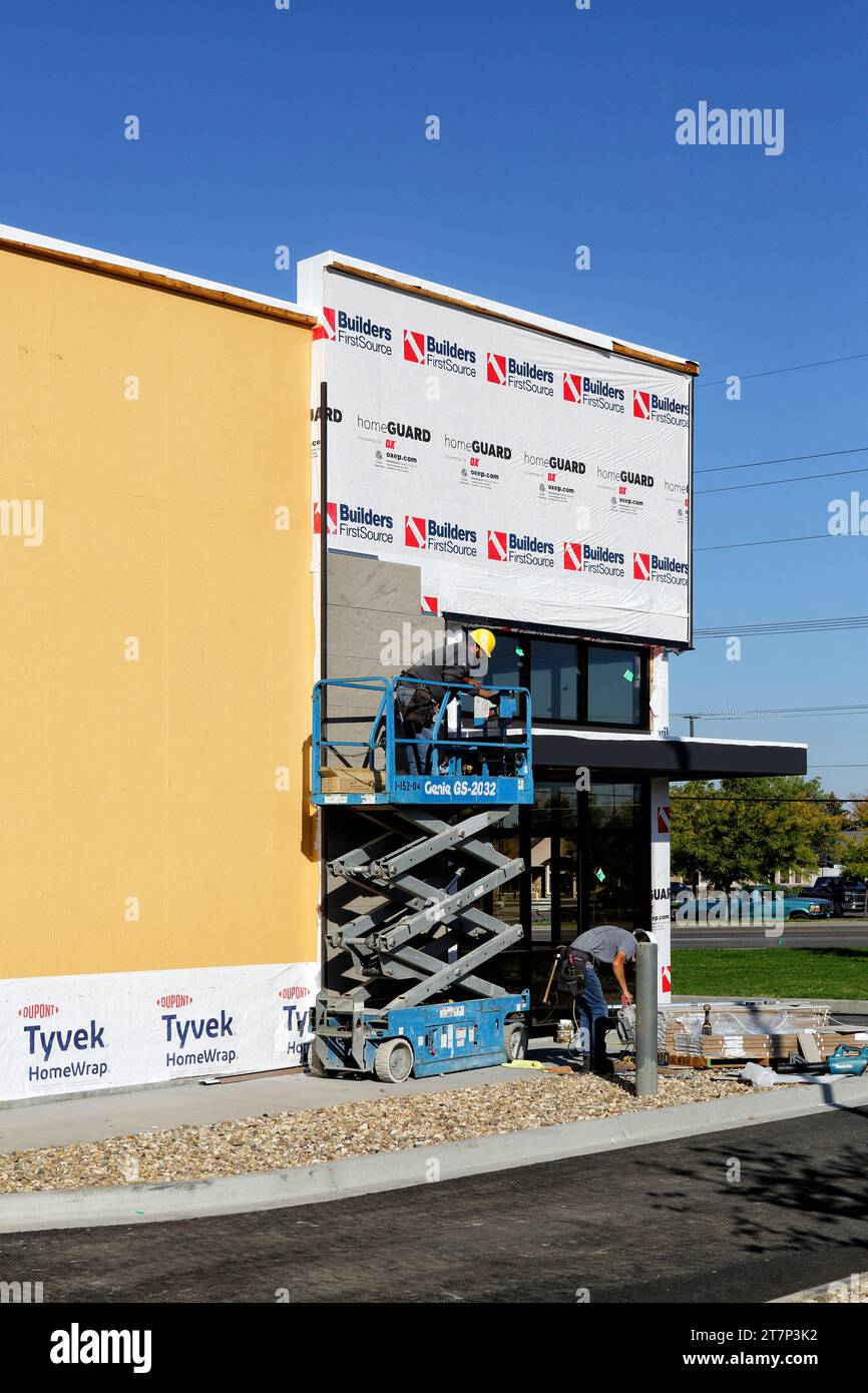 L'extérieur d'un nouveau centre commercial en construction. Banque D'Images