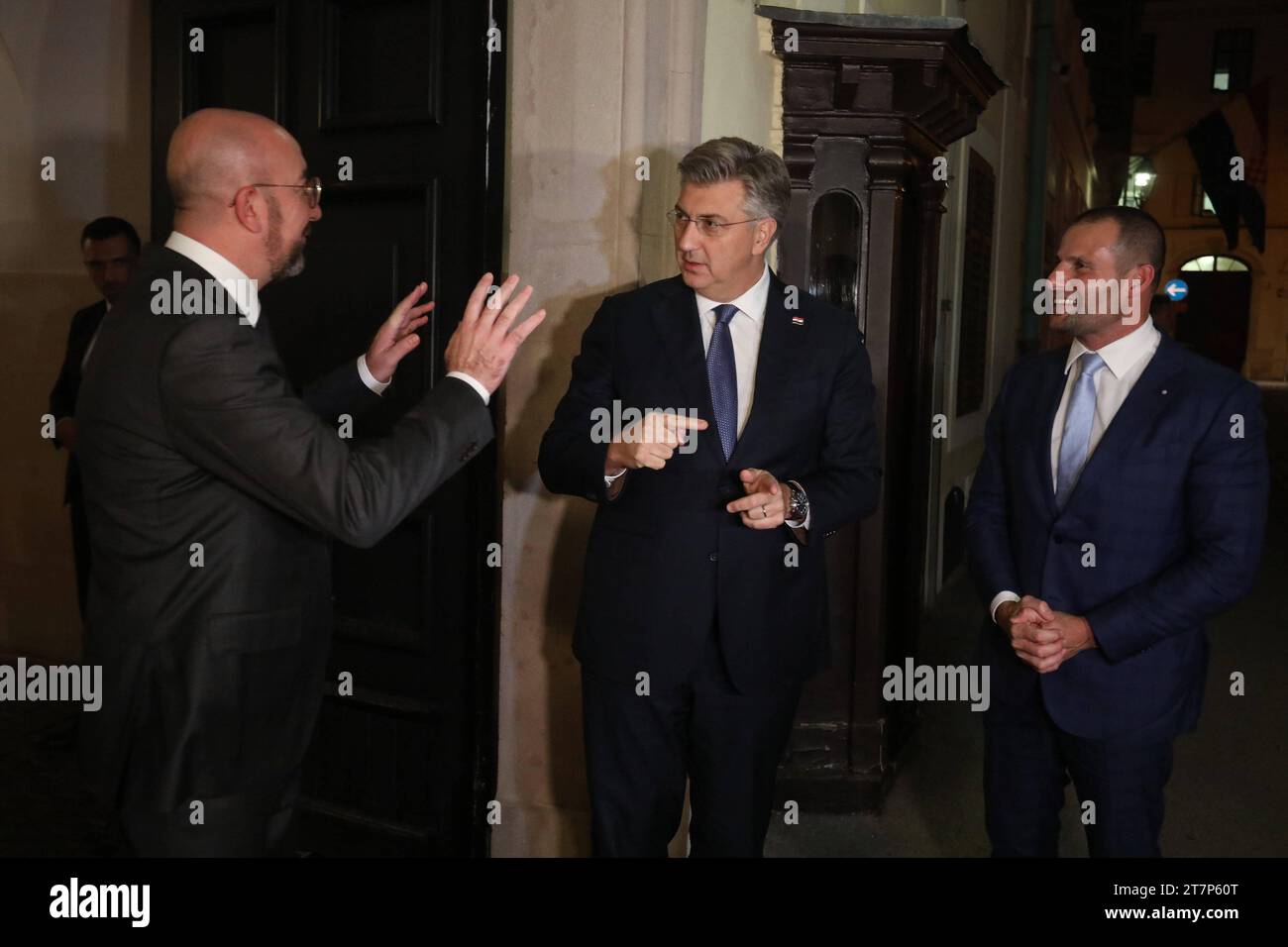 Croatie, Zagreb, 161123. Le Premier ministre croate Andrej Plenkovic accueille des réunions bilatérales et des dîners de travail auxquels participent le président du Conseil européen Charles Michel, le Premier ministre de la République italienne Giorgia Meloni, le Premier ministre de la République de Malte Robert Abela, premier ministre de la République de Pologne Mateusz Morawiecki et Secrétaire générale du Conseil européen Thérèse Blanchet. Le thème du dîner de travail est la poursuite de la discussion sur le nouveau programme stratégique de l'UE. Photo : Ranko Suvar/CROPIX Copyright : xxRankoxSuvarx/xCROPIXx abela_plenkovic Banque D'Images