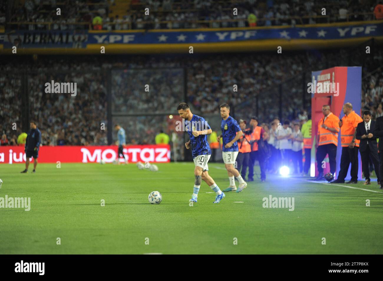 Buenos Aires, Argentine ; 16 novembre 2023. Pré-match de Lionel Messi entre l'Argentine et l'Uruguay pour les qualifications de Conmebol pour la coupe du monde de la FIFA 2026 Banque D'Images