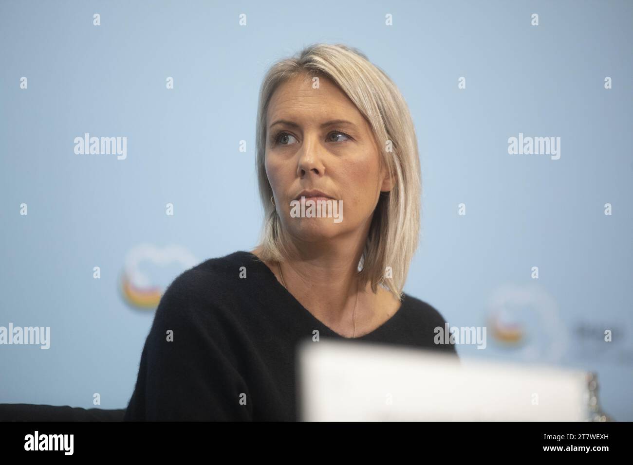 Bruxelles, Belgique. 17 novembre 2023. La ministre de la Défense Ludivine Dedonder photographiée lors d'une conférence de presse après une réunion du conseil des ministres du gouvernement fédéral, à Bruxelles, le vendredi 17 novembre 2023. BELGA PHOTO HATIM KAGHAT crédit : Belga News Agency/Alamy Live News Banque D'Images