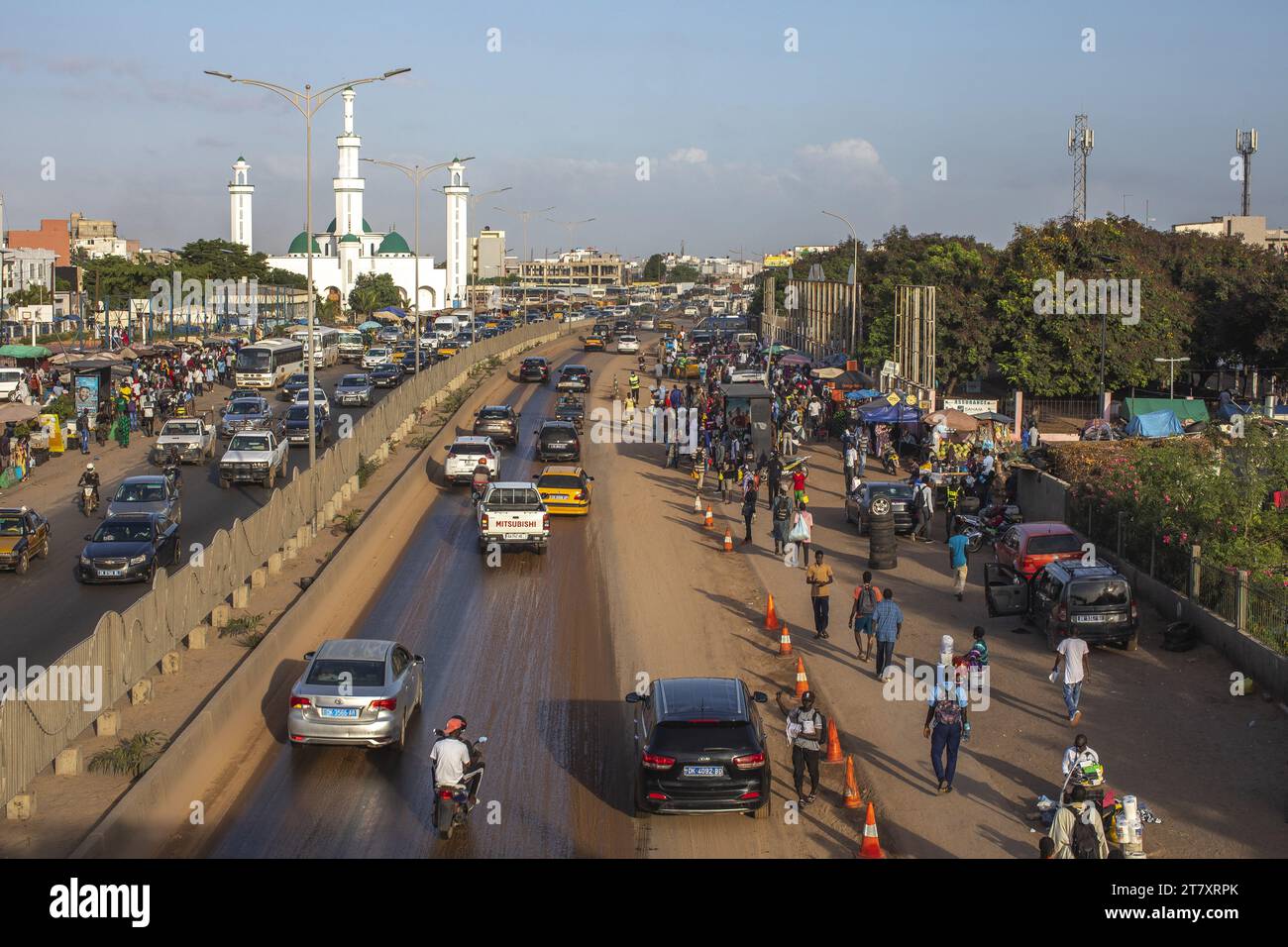 Trafic du soir à Dakar, Sénégal, Afrique de l'Ouest, Afrique Banque D'Images