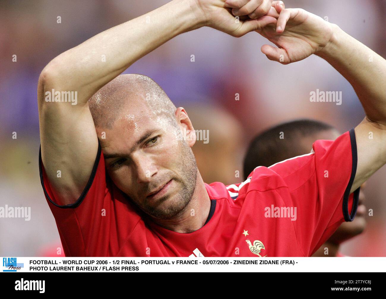 FOOTBALL - COUPE DU MONDE 2006 - 1/2 FINALE - PORTUGAL - FRANCE - 05/07/2006 - ZINEDINE ZIDANE (FRA) - PHOTO LAURENT BAHEUX / PRESSE FLASH Banque D'Images