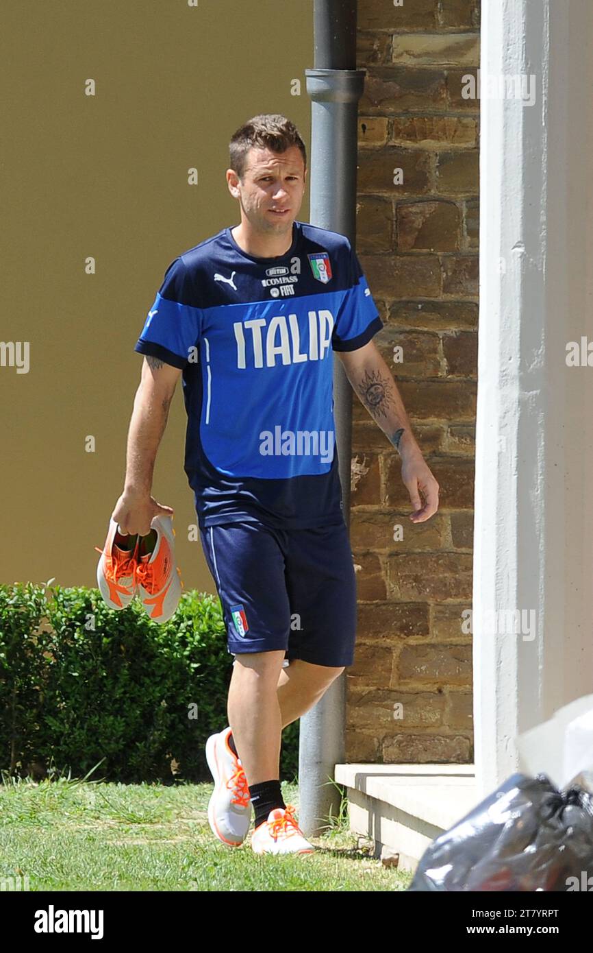 COVERCIANO (FI), ITALIE - MAI 20 : AAntonio Cassano d'Italie se penche sur la première séance d'entraînement pour préparer le championnat du monde au Brésil le 20 mai 2014 à Coverciano (Fi), Italie. Photo de Massimo Cebrelli/DPPI Banque D'Images