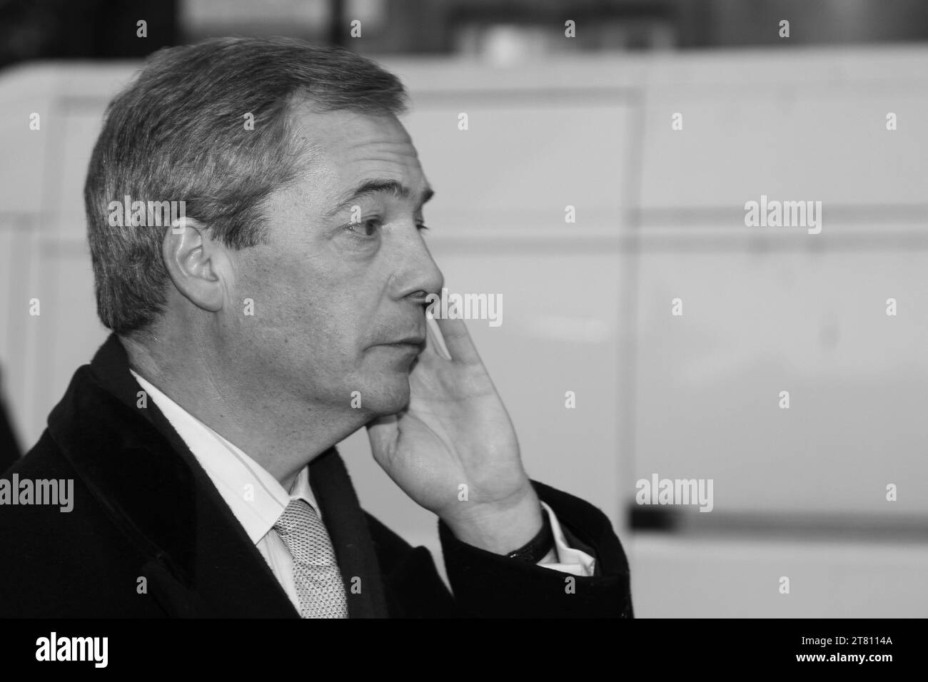 NIGEL FARAGE. LE PARTI RÉFORMISTE. UKIP. DES POLITICIENS CÉLÈBRES. BREXIT. PRÉSENTATEUR D'ACTUALITÉS GB. PRÉSENTATEUR RADIO LBC. NOIR ET BLANC. MONOCHROME. PAGE DU PORTFOLIO RUSSELL MOORE. Banque D'Images