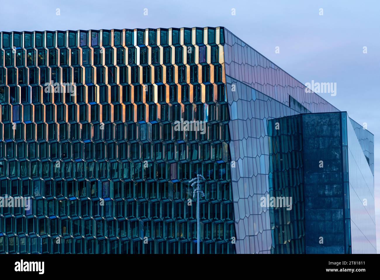 Harpa concert Hall et Conference Centret à Reykjavik Banque D'Images