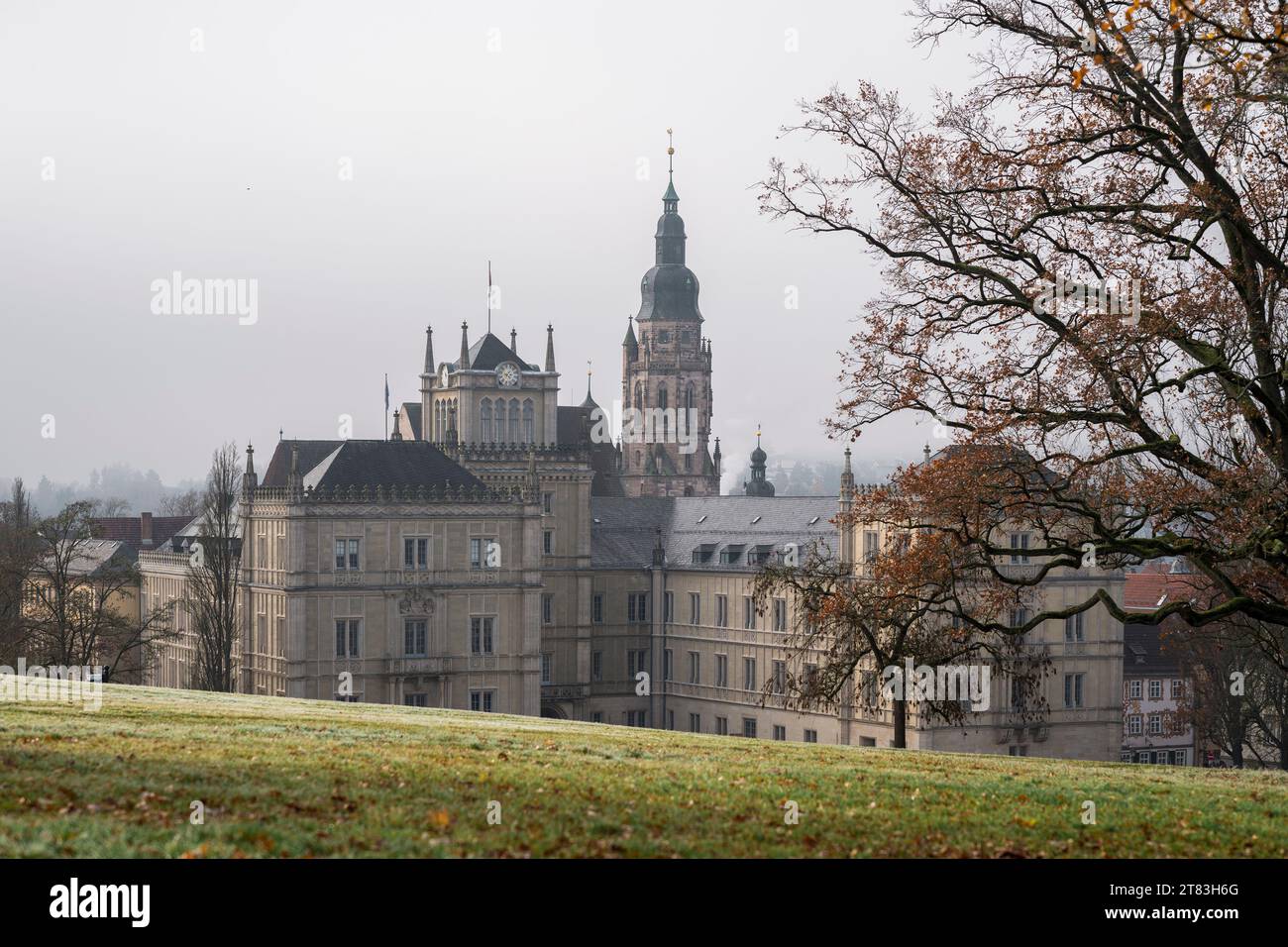 Coburg, Allemagne. 18 novembre 2023. Vue sur le château d'Ehrenburg. Crédit : Daniel Vogl/dpa/Alamy Live News Banque D'Images