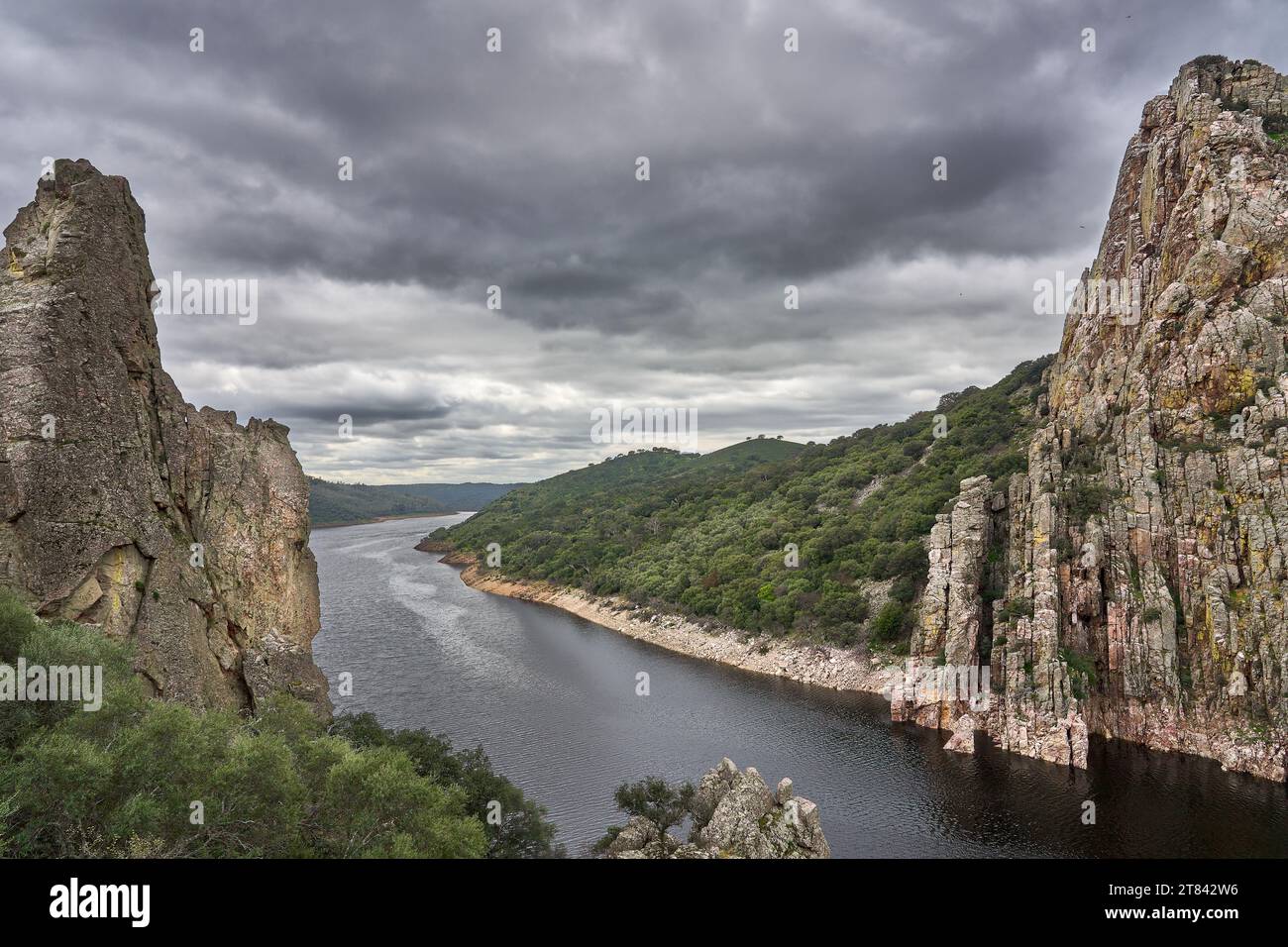 Paysage dans le parc national de Montfrague avec la rivière Tajo, Estrémadure, Espagne Banque D'Images