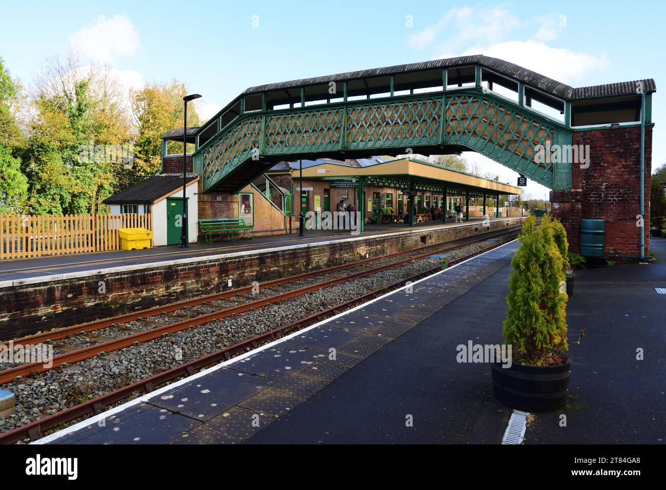 Gare d'Okehampton sur la ligne Dartmoor dans le Devon, rouverte en 2021. Banque D'Images