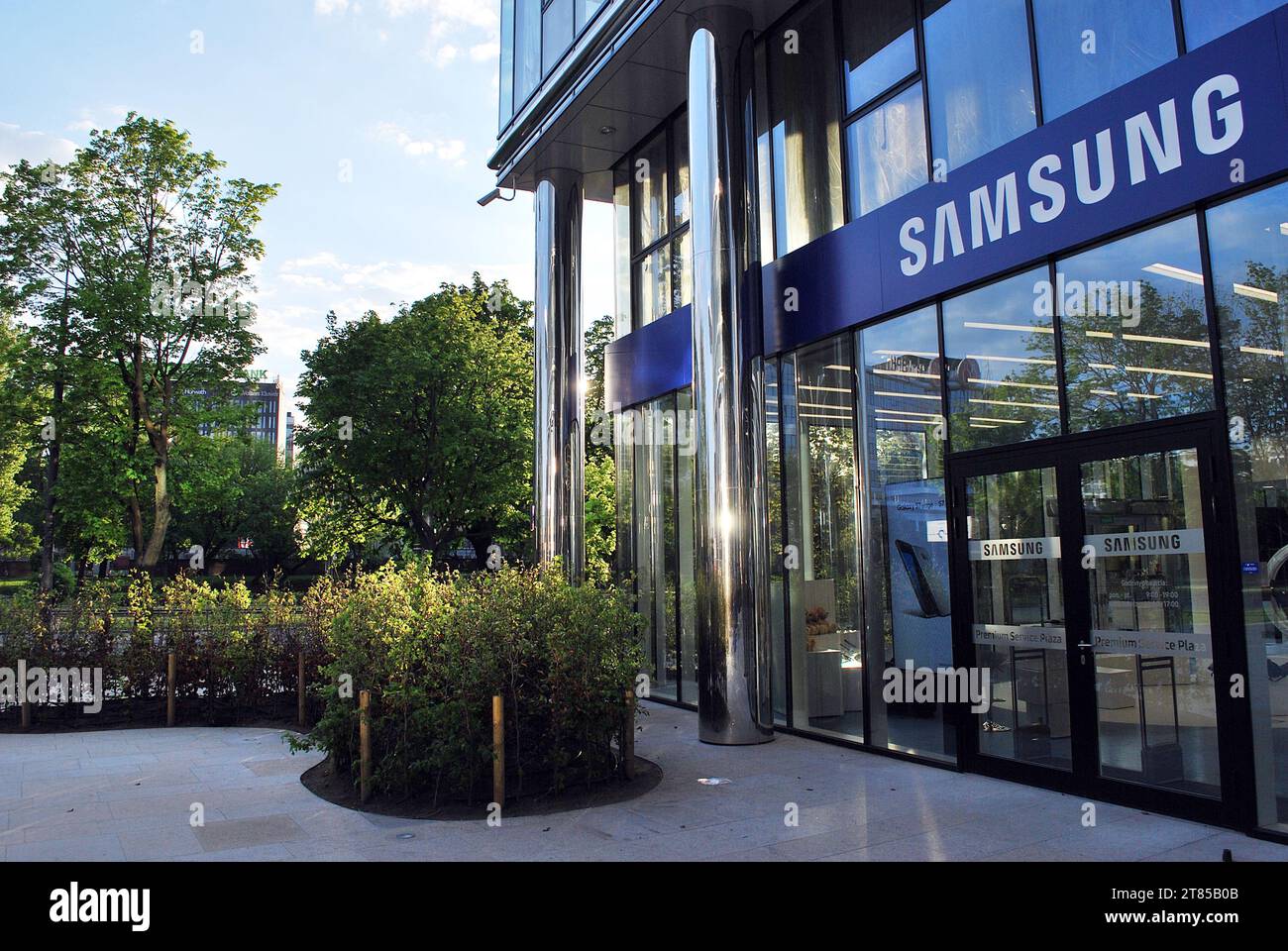 Varsovie Pologne, 6 mai 2016.Warsaw Spire est un nouvel immeuble de bureaux. C'est un bâtiment prestigieux au coeur de Varsovie. Directeur de sociétés mondiales Banque D'Images