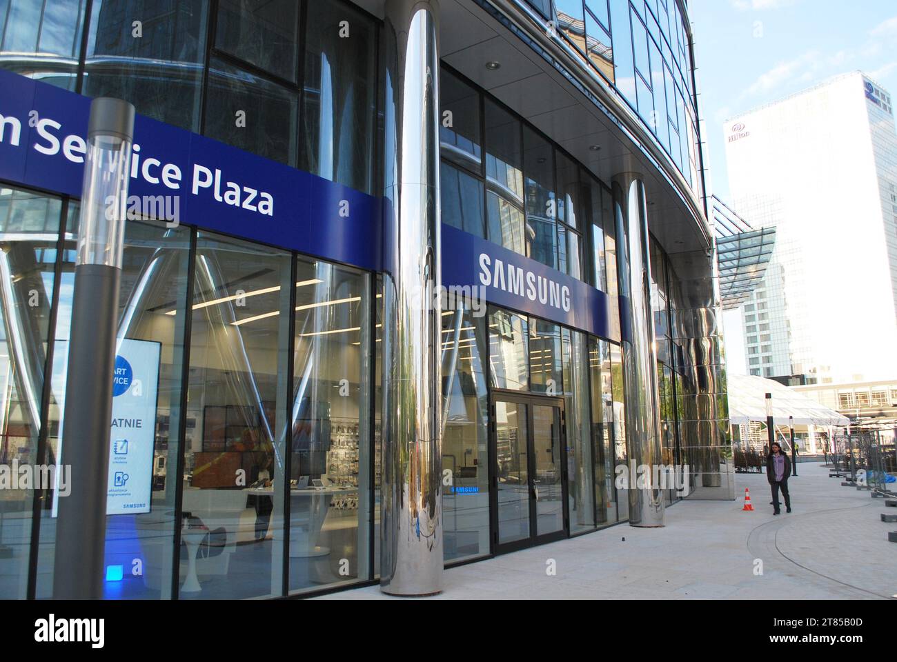 Varsovie Pologne, 6 mai 2016.Warsaw Spire est un nouvel immeuble de bureaux. C'est un bâtiment prestigieux au coeur de Varsovie. Directeur de sociétés mondiales Banque D'Images