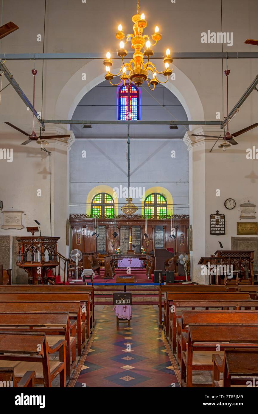 Intérieur de l'église Saint François, fort Kochi, Cochin, Kerala, Inde Banque D'Images