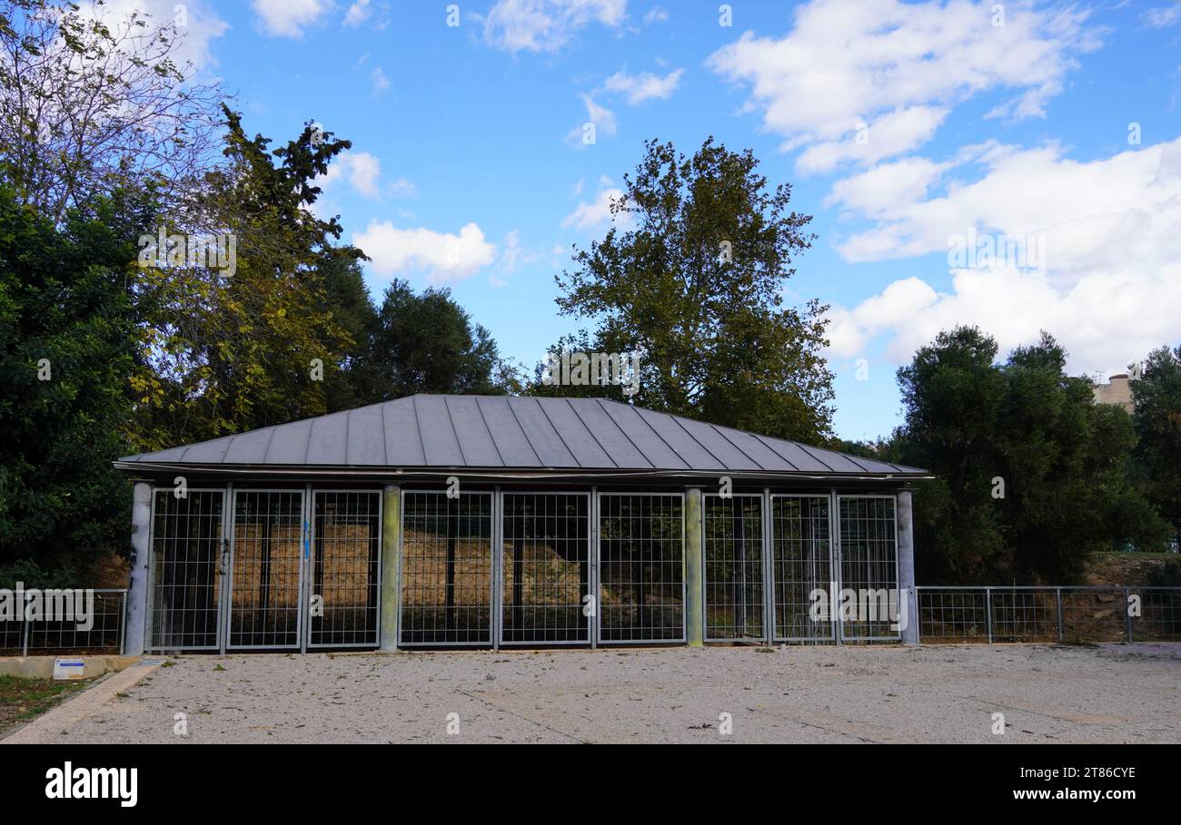 Le site antique de l’académie de Platon. La maison sainte, sous couverture protectrice Banque D'Images