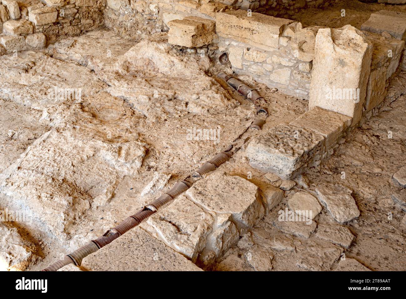 Ancienne conduite d'eau en céramique à Kourion, Chypre. Banque D'Images