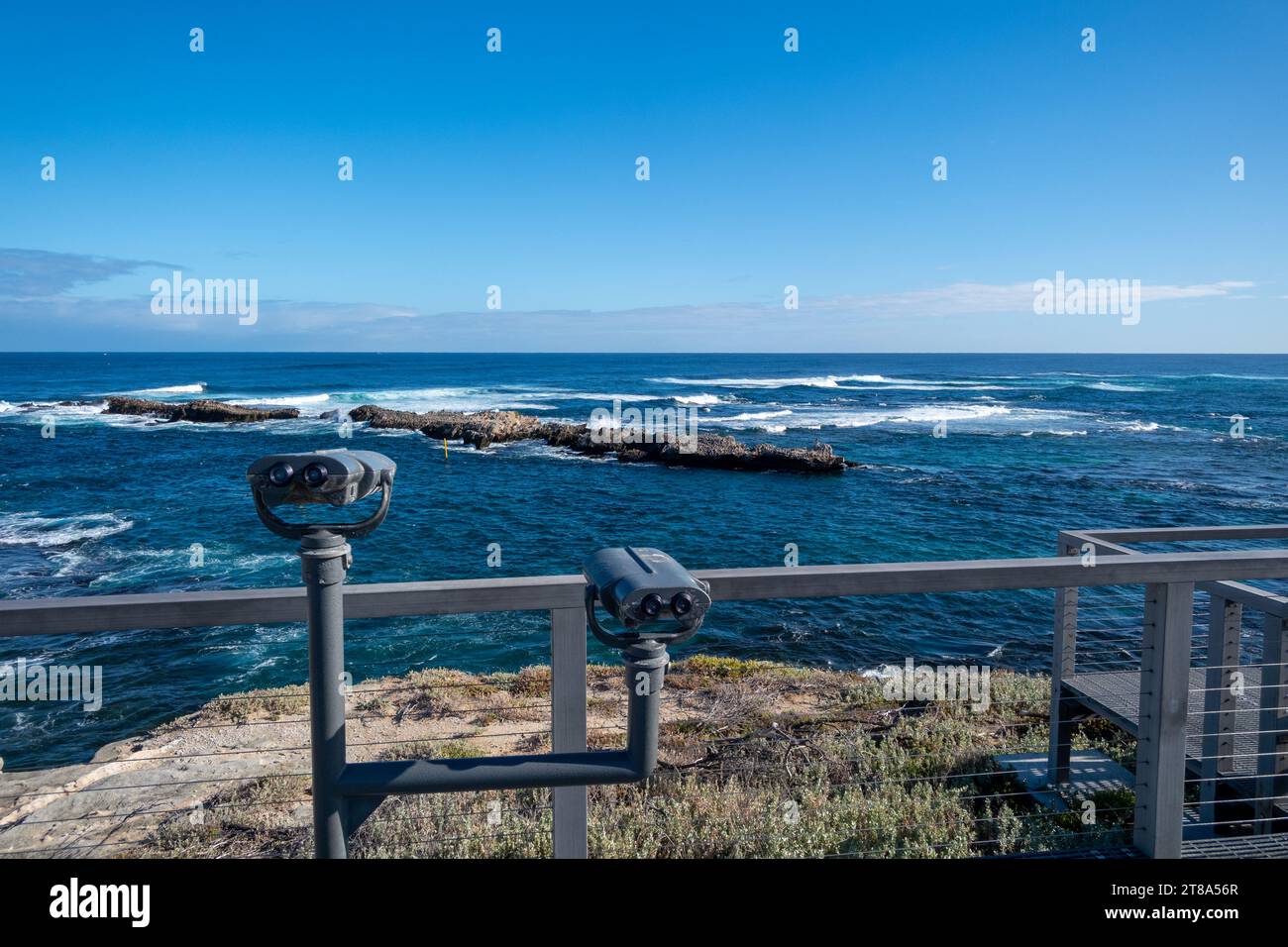 Jumelles au point de vue de Cathedral Rocks, Rottnest Island, Australie occidentale Banque D'Images
