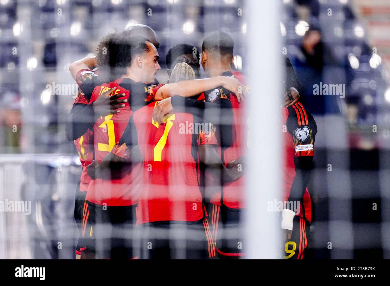 Bruxelles, Belgique. 19 novembre 2023. BRUXELLES, BELGIQUE - NOVEMBRE 19 : Romelu Lukaku, de Belgique, célèbre après avoir marqué le premier but de son équipe, Timothy Castagne, de Belgique Arthur Theate, de Belgique, Jeremy Doku, de Belgique, lors du match des qualifications européennes du Groupe F - UEFA EURO 2024 entre la Belgique et l'Azerbaïdjan au Stade Roi Baudouin, le 19 novembre 2023 à Bruxelles, Belgique. (Photo de Joris Verwijst/BSR Agency) crédit : Orange pics BV/Alamy Live News Banque D'Images