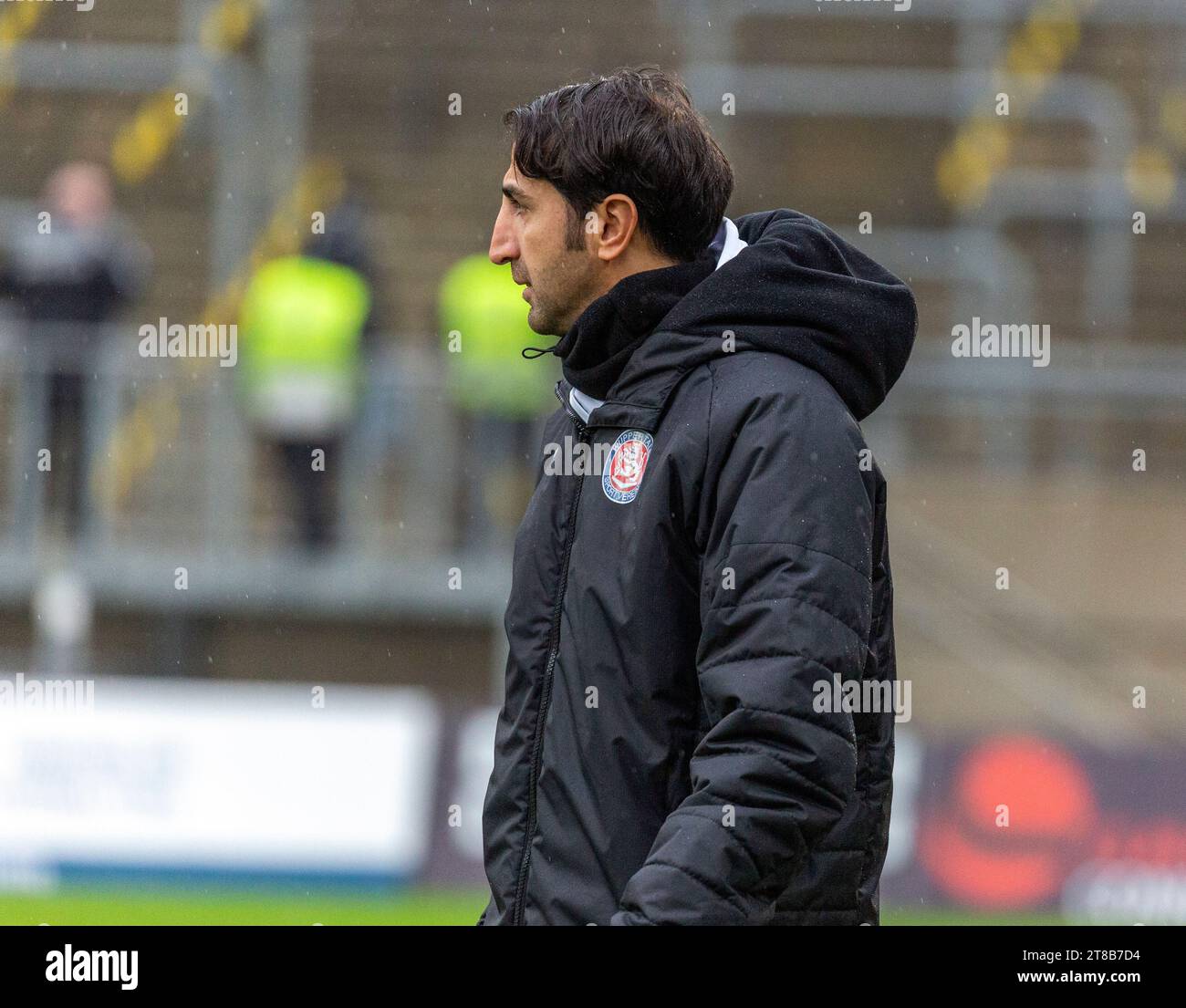 Sports, football, Ligue régionale Ouest, 2023/2024, Wuppertaler SV vs 1. FC Bocholt 1-2, entraîneur-chef Huezeyfe Dogan (WSV) Banque D'Images