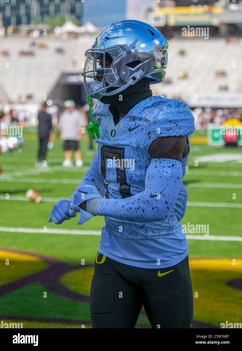 Gilbert, Arizona, États-Unis. 18 novembre 2023. Tysheem Johnson (0) lors des échauffements au Mountain America Stadium. Les Arizona State Sundevils ont accueilli les Oregon Ducks (image de crédit : © Steven Davis/ZUMA Press Wire) À USAGE ÉDITORIAL SEULEMENT! Non destiné à UN USAGE commercial ! Banque D'Images