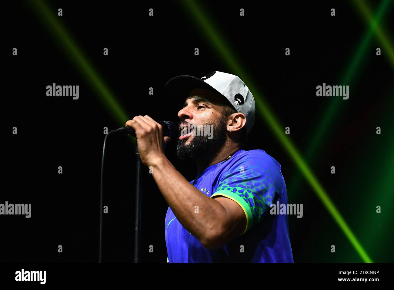 Rio de Janeiro, Brésil, 17 novembre 2023. Le chanteur Mitchell Brunings, du groupe de reggae The Wailers, lors d'un spectacle au qualitage, dans la ville de Banque D'Images