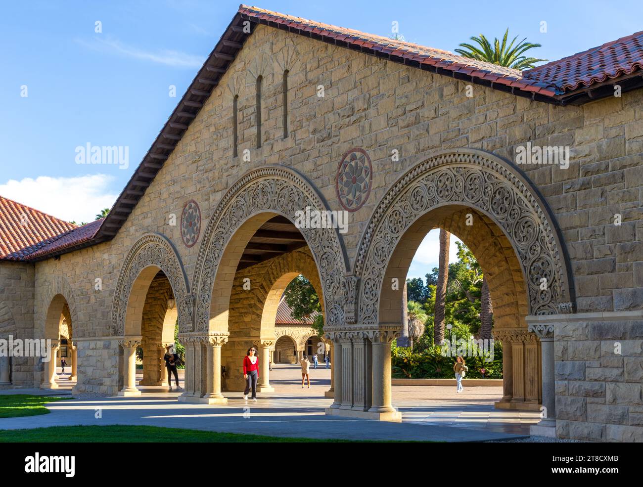 Palo Alto, Californie - 10 novembre 2023 : Belle architecture de l'Université Stanford à Palo Alto, Californie Banque D'Images
