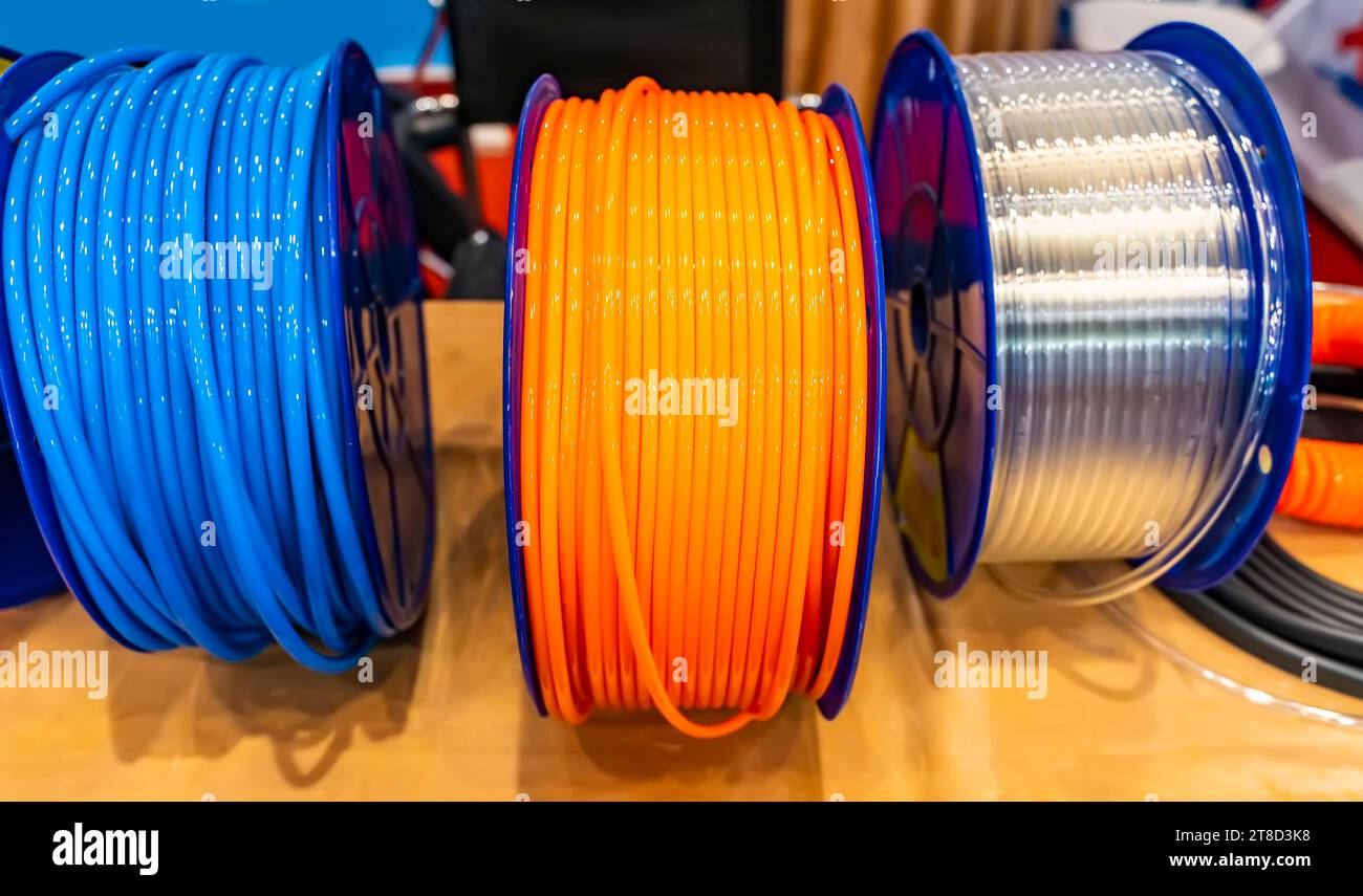 flexible pneumatique alimentant en air comprimé un tracteur Banque D'Images