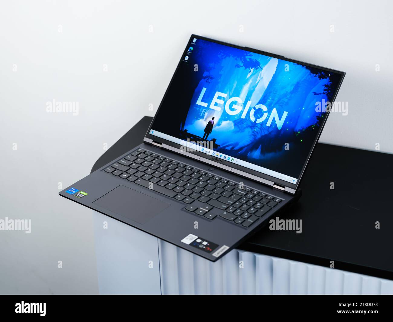 HCMC, VN - Lenovo Legion 5 pour un usage éditorial Banque D'Images