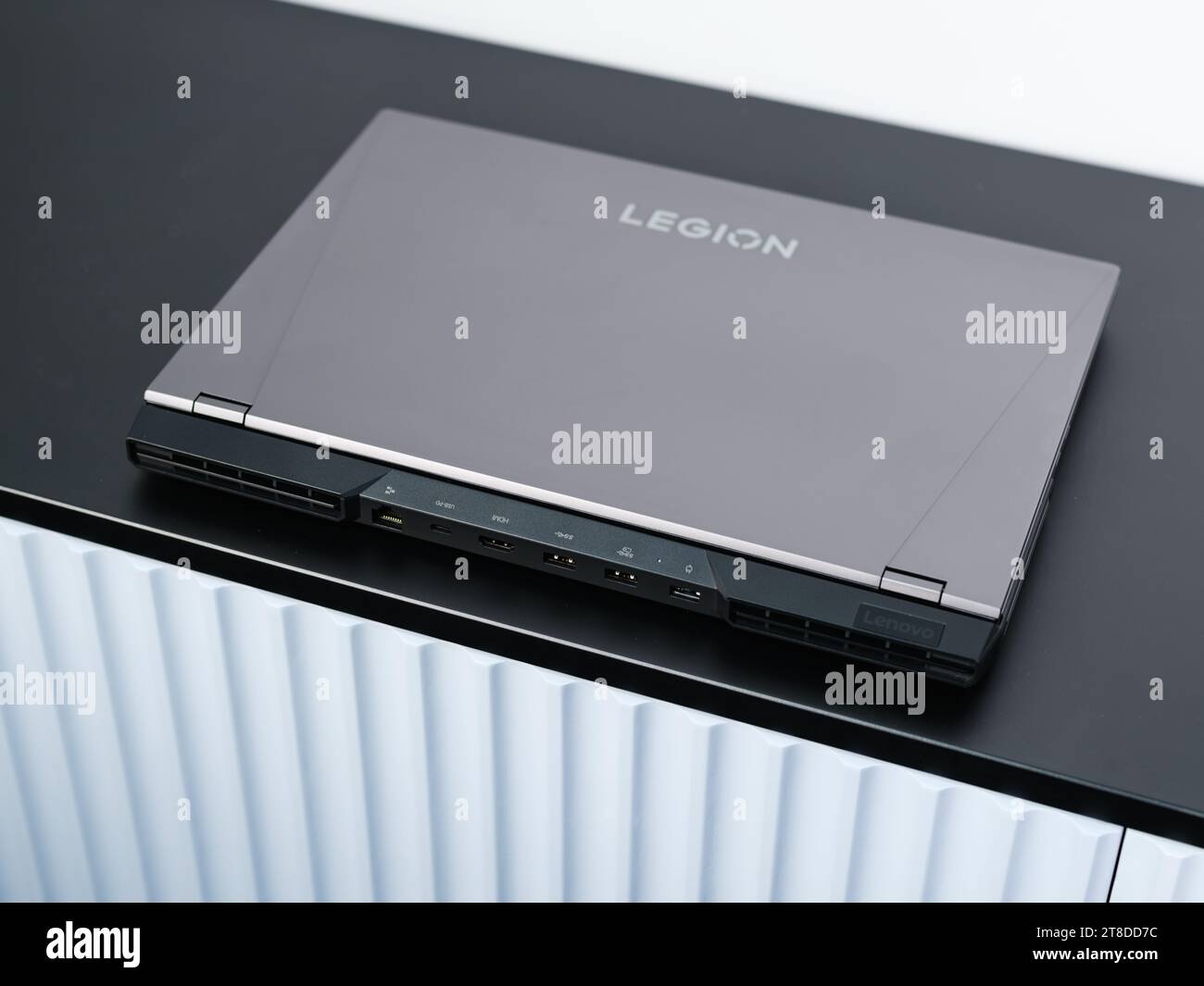 HCMC, VN - Lenovo Legion 5 pour un usage éditorial Banque D'Images