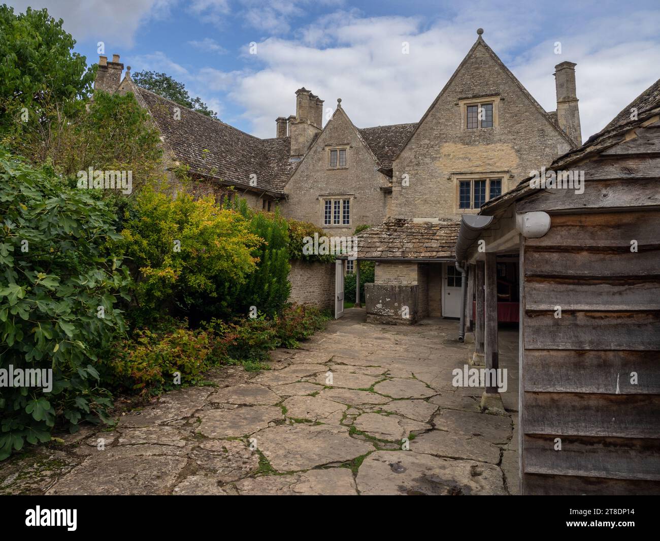 Kelmscott Manor, mieux connu comme la retraite de campagne de l'artiste William Morris, Oxfordshire, Royaume-Uni Banque D'Images