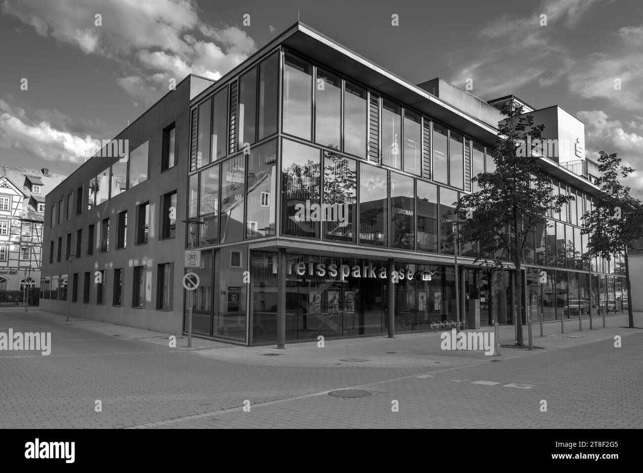NOIR ET BLANC : ACHITECTURE MODERNE Banque D'Images
