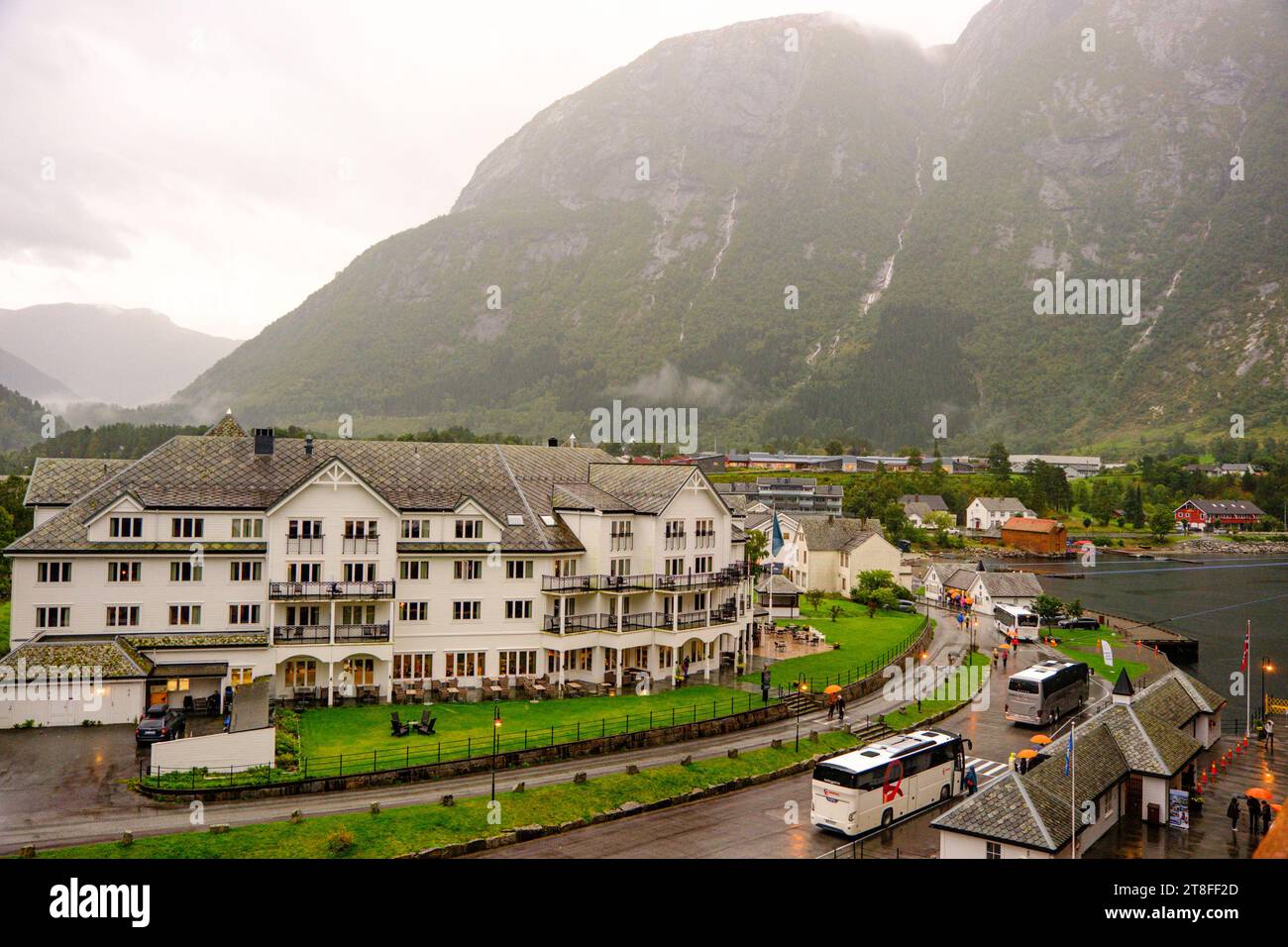 EIDFJORD, NORVÈGE - septembre 11 2023 : Eidfjord est une municipalité norvégienne située dans le district de Hardanger. Le village de Eidfjord est un grand c Banque D'Images