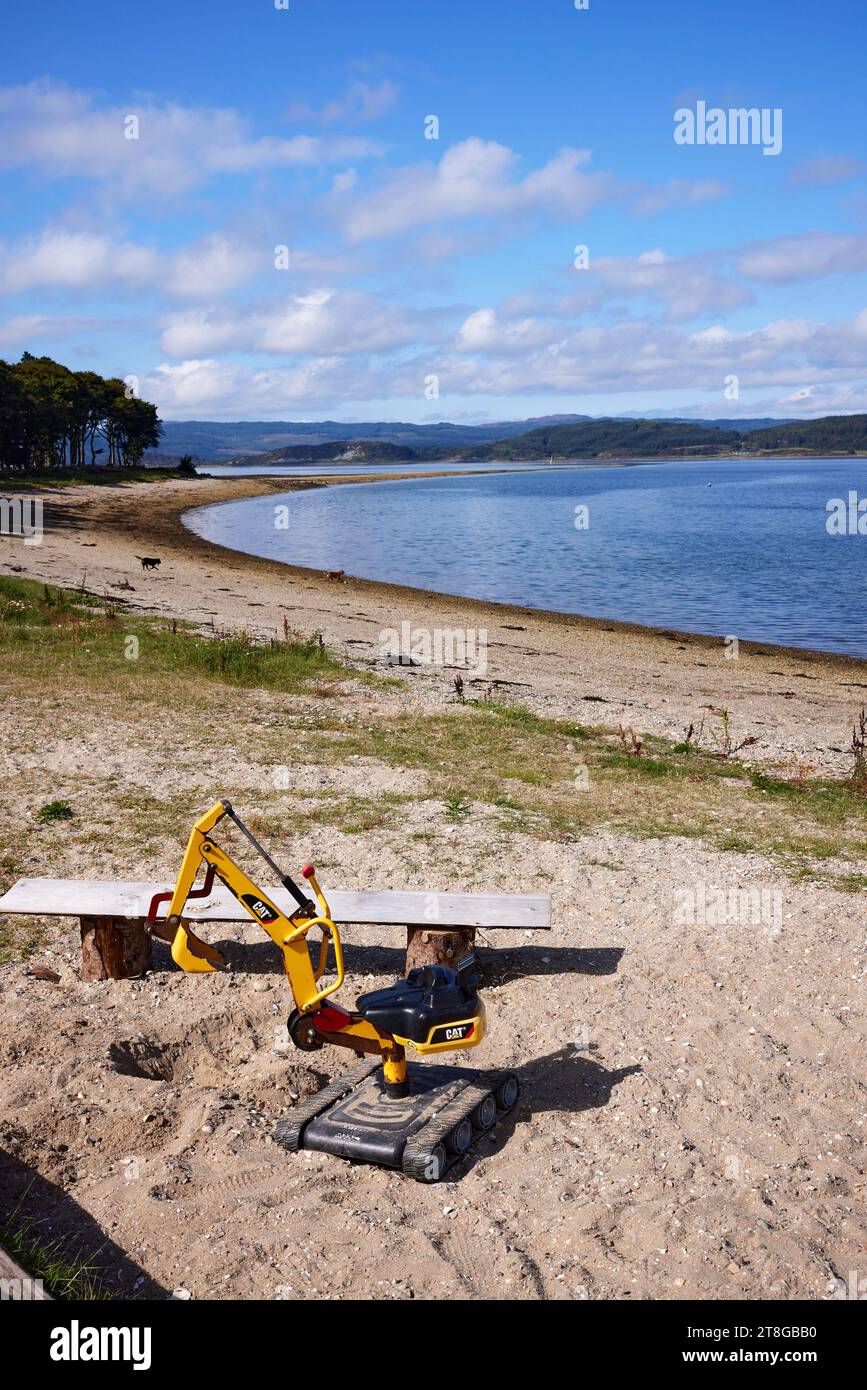 Pelle à chat jouet sur la plage à Otter Ferry. Argyll Banque D'Images