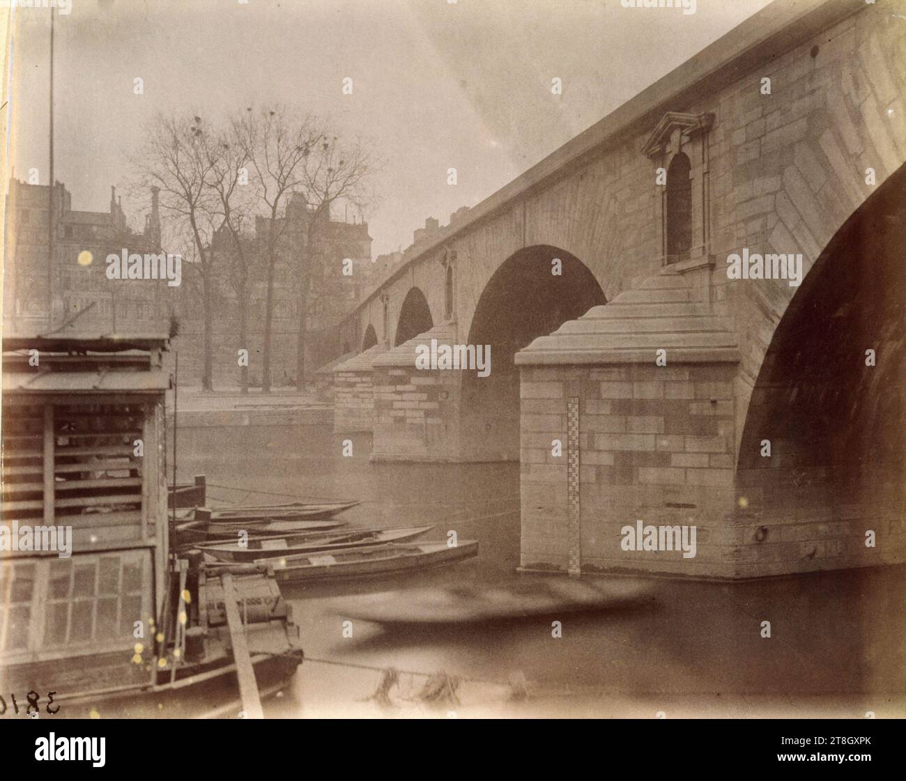 Pont-Marie vu du quai Bourbon, 4e arrondissement, Paris, Atget, Eugène (Jean Eugène Auguste Atget), photographe, Photographie, Arts graphiques, tirage albumen, dimensions - travail : hauteur : 17,7 cm, largeur : 21,9 cm Banque D'Images