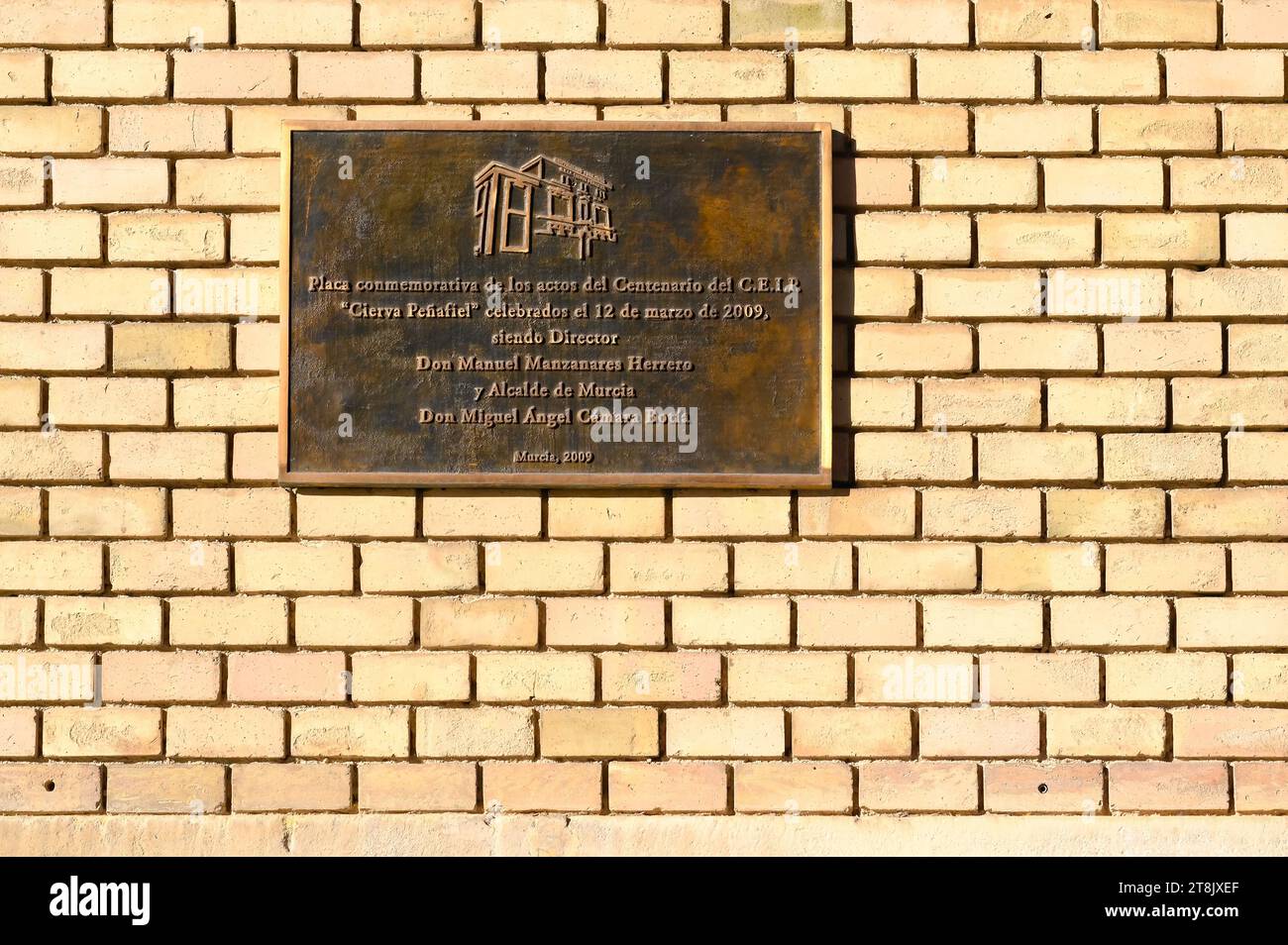 MURCIE, ESPAGNE, Cierva Penafiel plaque historique dans un mur de briques Banque D'Images