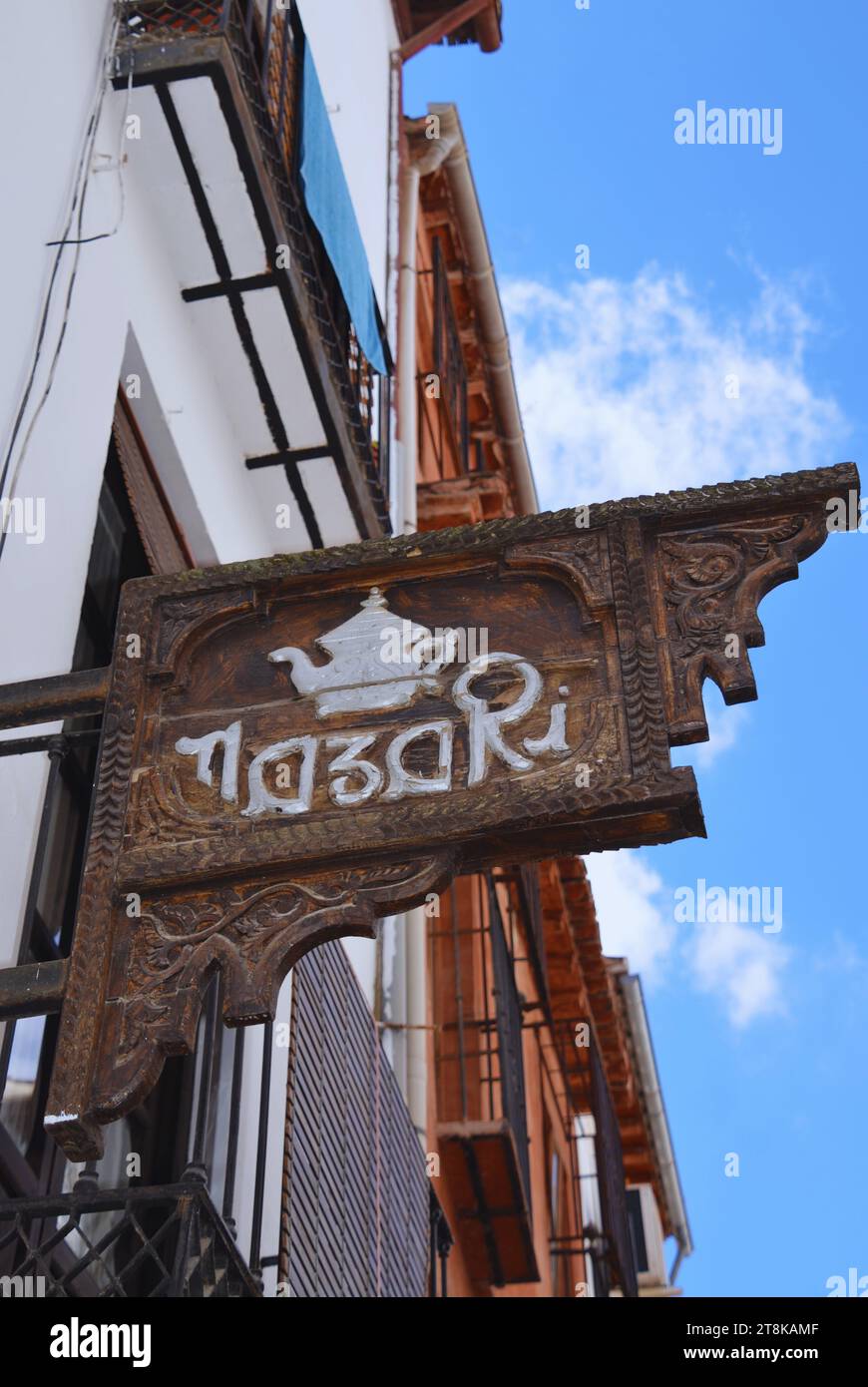 Teteria Nazari, maison de thé et restaurant arabes et marocains. Super endroit avec décoration marocaine à l'intérieur. Banque D'Images