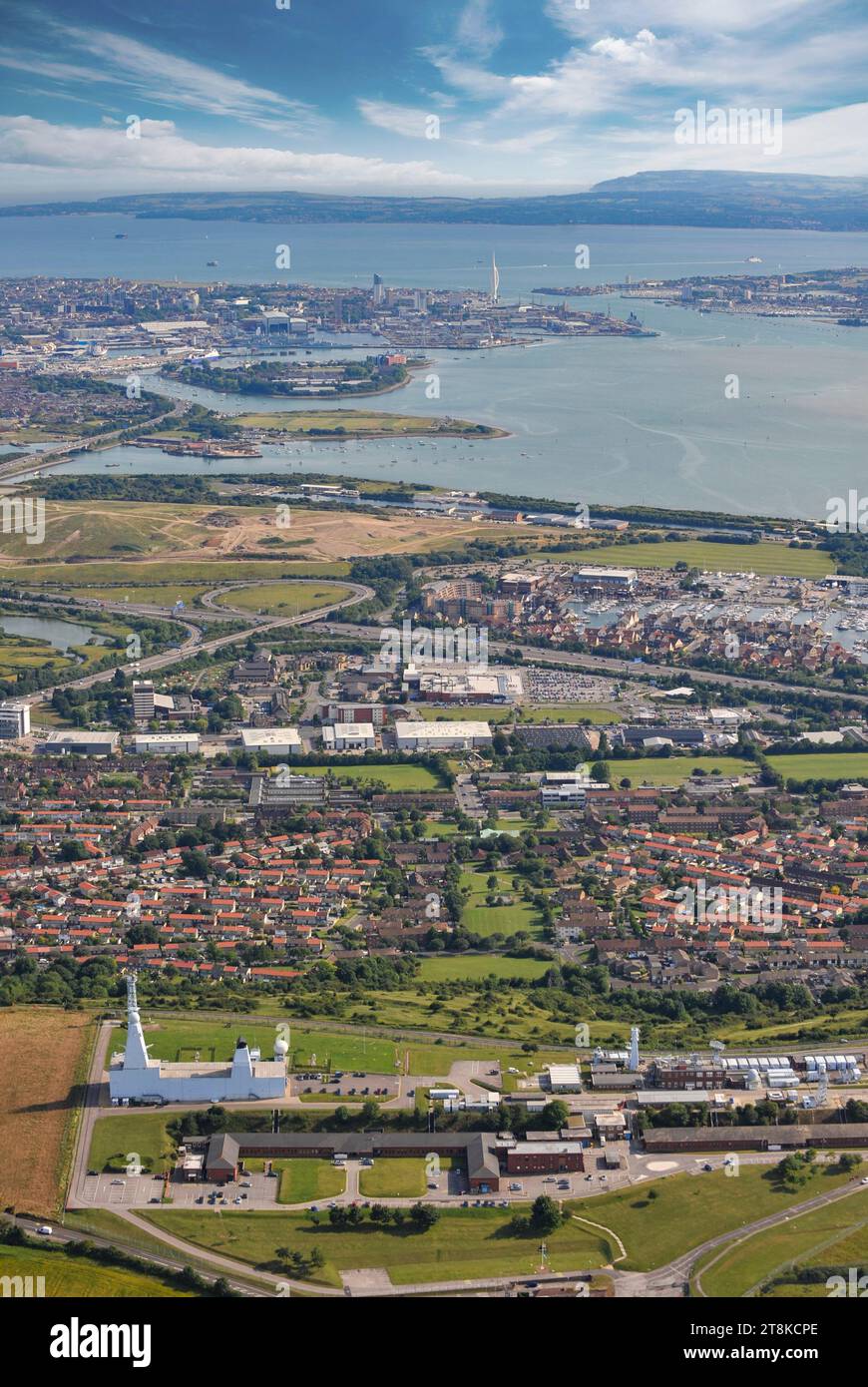 Naval Integration centre d'observation sur les ports surplombant Portsmouth, Hampshire Banque D'Images