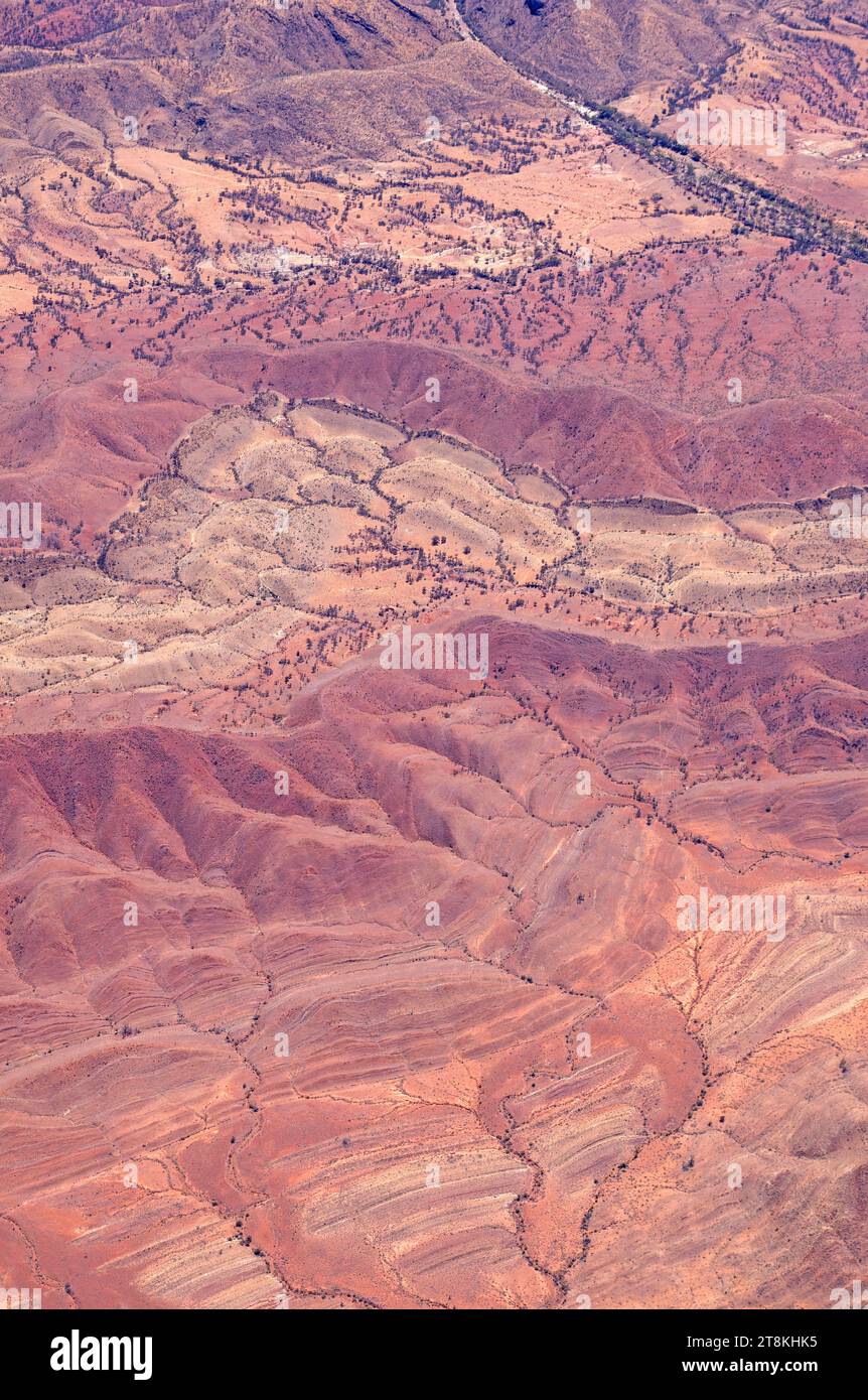 Les motifs de l'outback des Flinders Ranges depuis les airs Banque D'Images